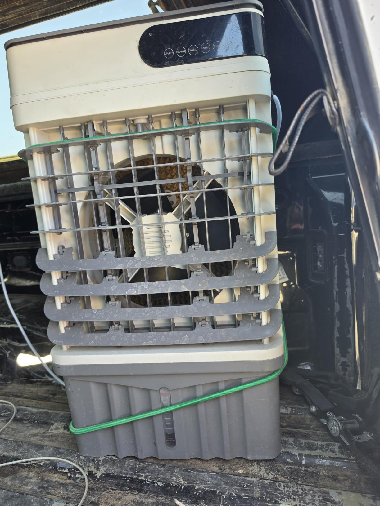 2800CFM Swamp Cooler, Portable Evaporative Air Cooler with 8.3 Gal Water Tank, 4 Ice Packs, 120° Oscillation, 3 Speeds & Modes, 12H Timer, Remote Cooling Fan for Large Room Garage customer photo 2