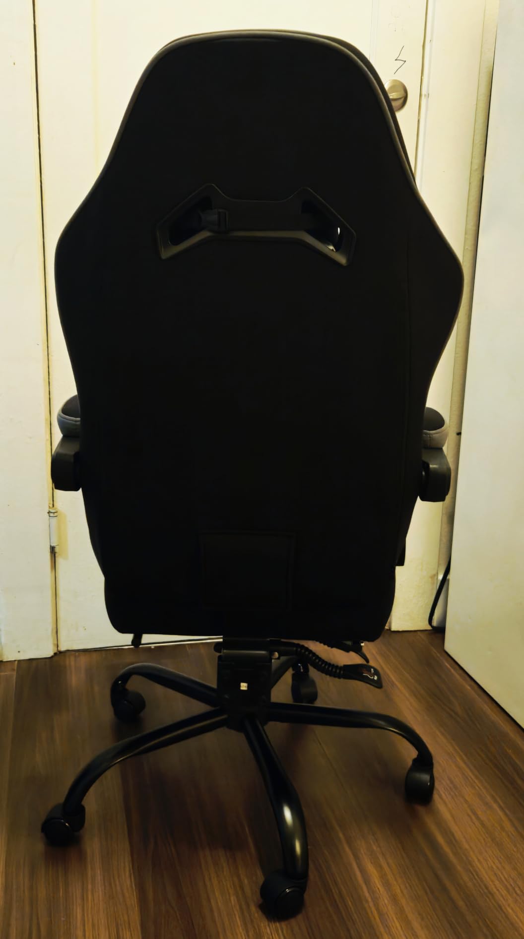 Gaming Chair for Adults with Footrest, Ergonomic Computer Chair, 330 lb | Heavy Duty Load Capacity, 52 cm Wingless Wide Seat, Pocket Spring Cushion, Headrest, Adjustable Height, Reclining Backrest customer photo 2