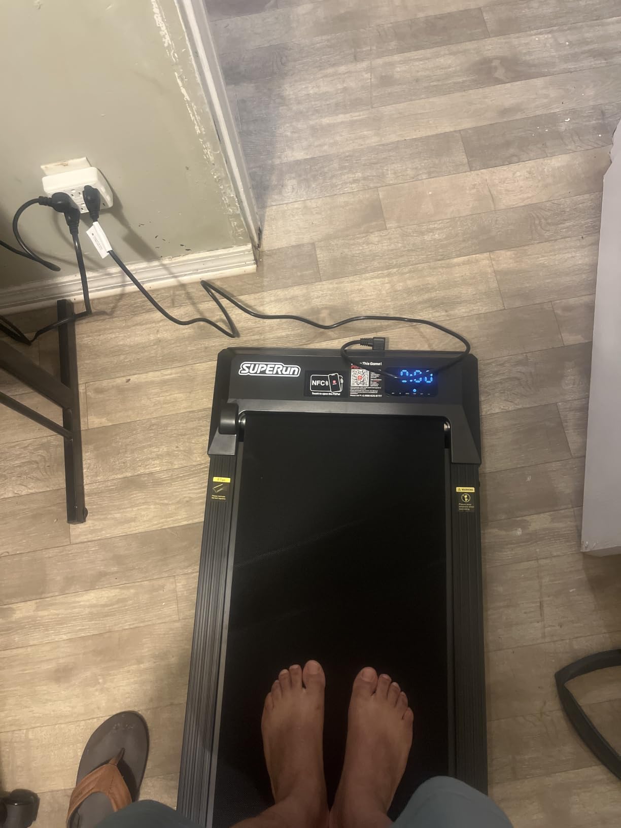 40% (15°) Incline Walking Pad Treadmills for Home, Elevated Dual Handle Bar | Stair Simulation Mode, LED Display, 3.0HP Quiet Brushless Treadmill, 7-Layer Shock Absorption, 350LBS Capacity customer photo 2