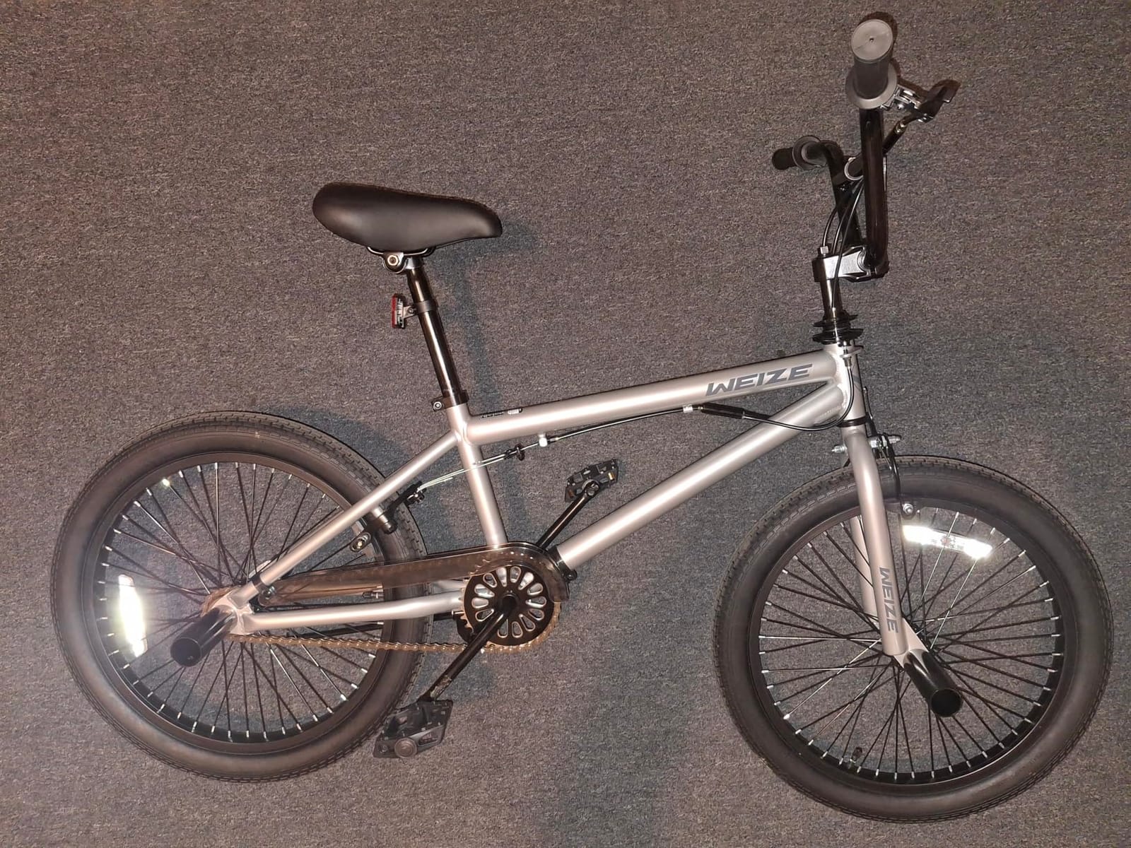 20 Inch BMX Bike Kids Teens 360 Degree Freestyle Trick Bicycle | Freestyle BMX 360 Degree Rotor, 4 Pegs, Hi-Ten Steel Frame, Single Speed, Rear V Brake, Wide 20 x 2.40 in Tires, Kid Teen Bike customer photo 1