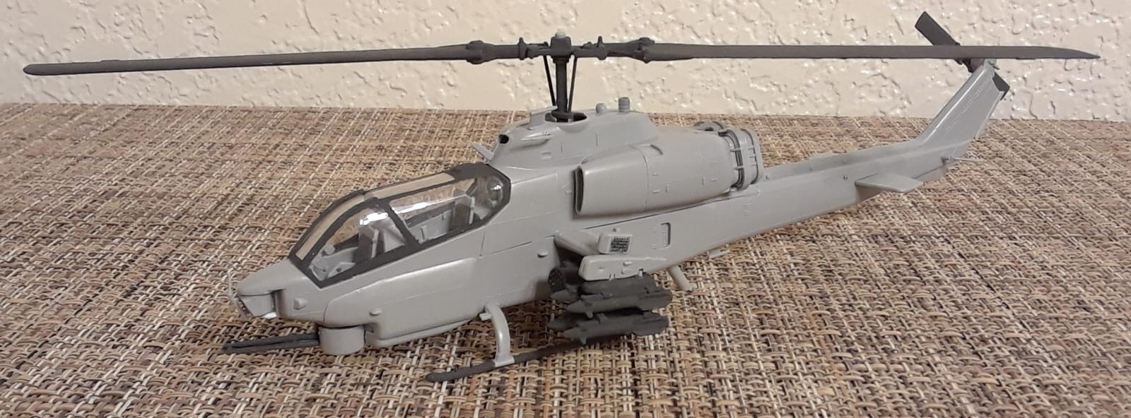 Italeri AH-1W Super Cobra Model Kit customer photo 1
