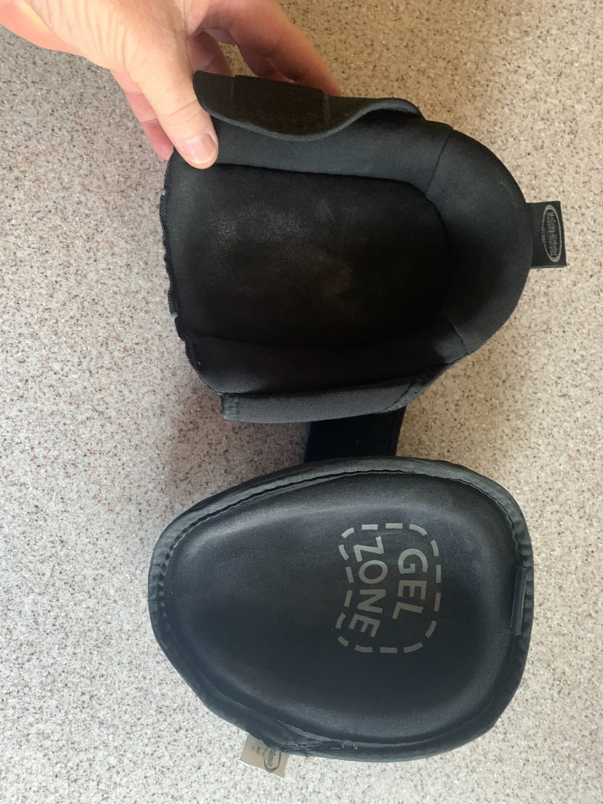 McGuire-Nicholas Gel Lite Flooring Pro Knee Pads, 1 Pair, Navy/Black customer photo 2