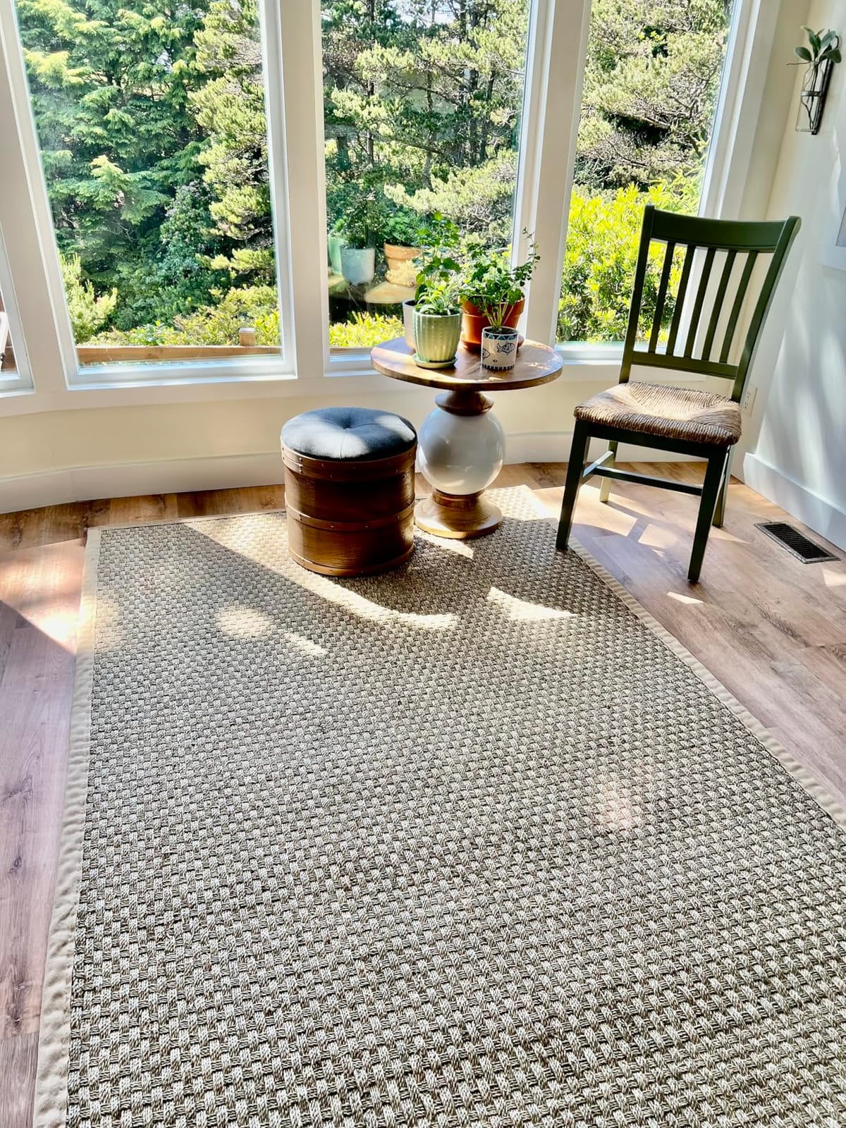 SAFAVIEH Natural Fiber Area Rug 8x10 Large Textured, Natural & Navy NF114E customer photo 2