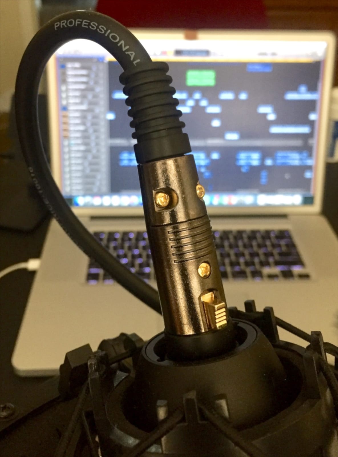 Monoprice XLR Male to XLR Female Cable - 6 Feet - Black, 16AWG, Gold Plated, Microphone & Interconnect - Stage Right Series customer photo 2