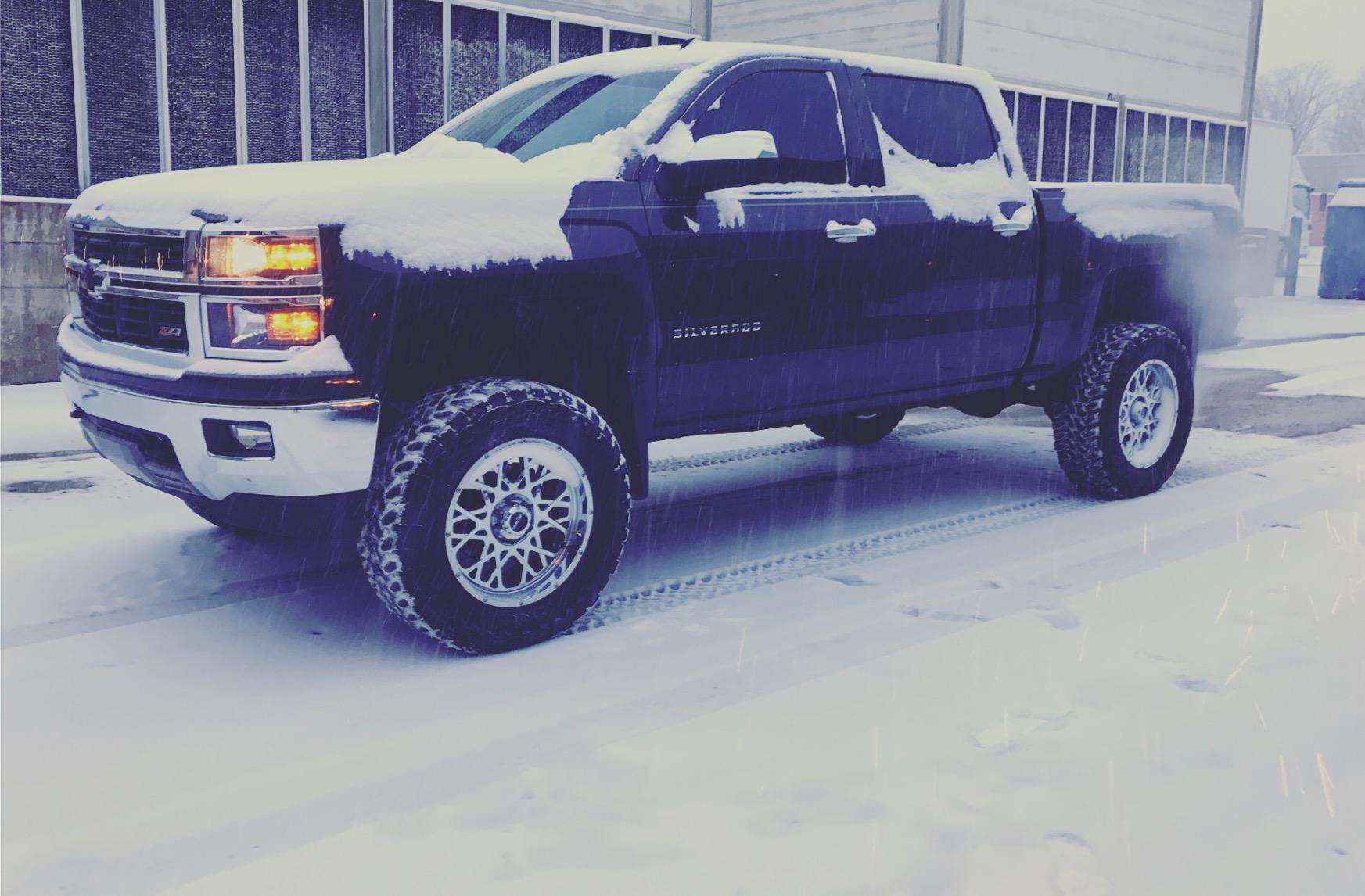Toyo Tires 360240 Tire Open Country M/T Mud-Terrain Tire - 35 x 1250R20 121Q customer photo 2