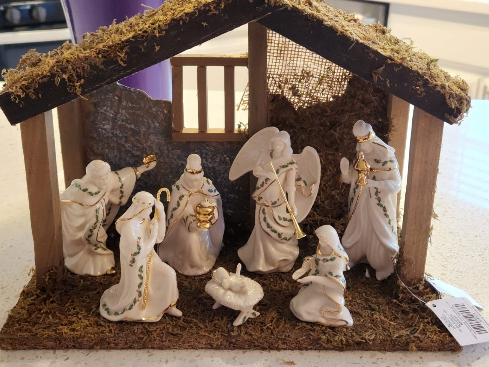 Lenox Holiday Christmas 7-Piece Mini Nativity Set, Ivory Porcelain with 24k Gold Accents customer photo 1