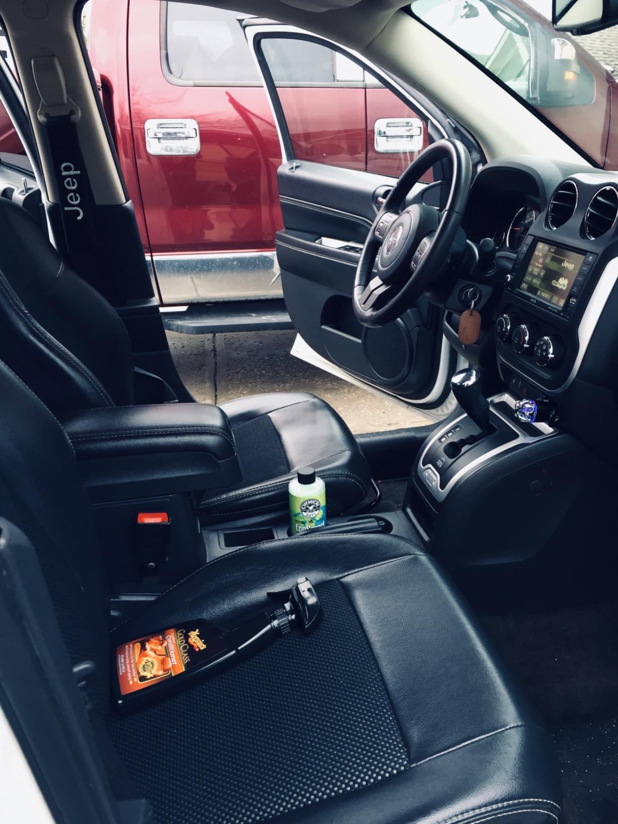 Meguiar's Gold Class Leather Conditioner Spray, 16 Oz customer photo 1