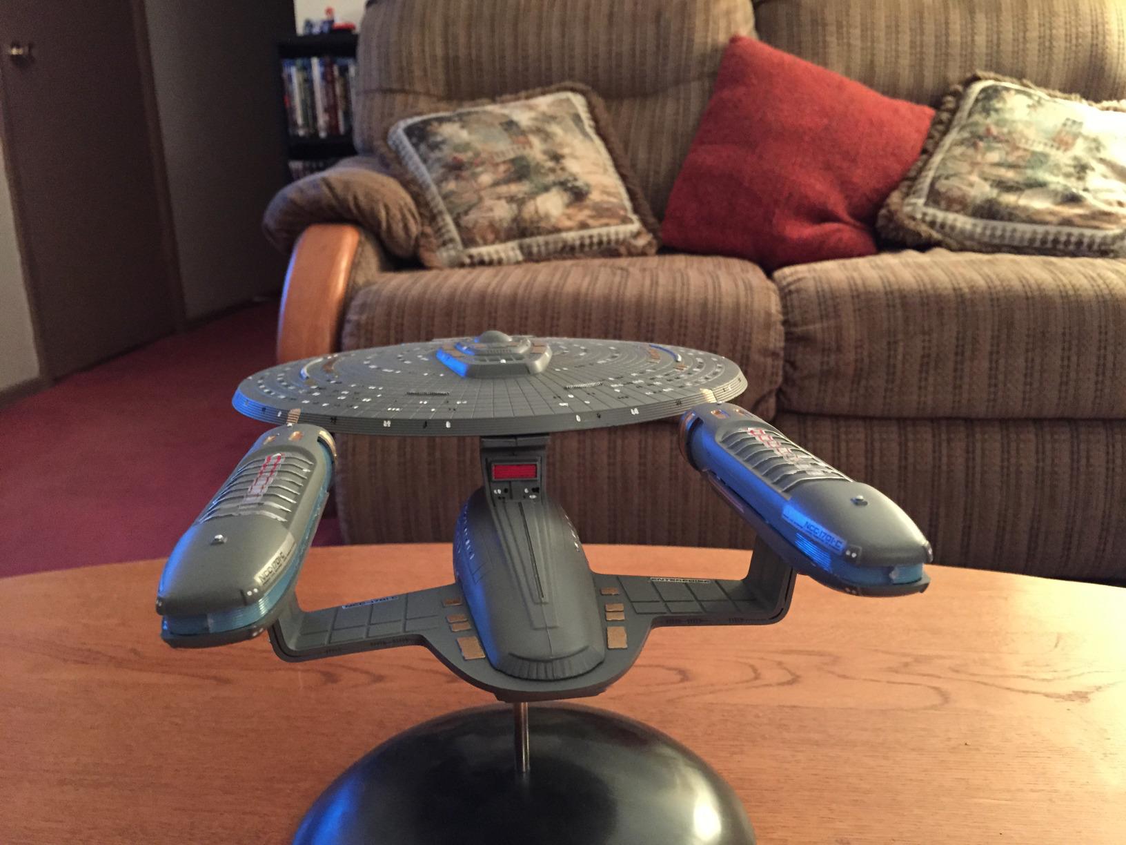 AMT Star Trek USS Enterprice 1701C 1/1400 Scale Model Kit customer photo 1