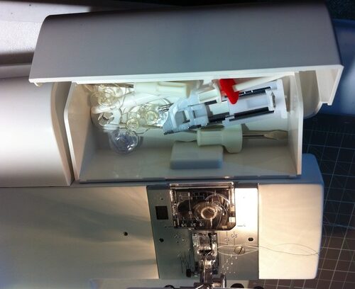 Janome HD3000 Heavy-Duty Sewing Machine with 18 Built-in Stitches + Hard Case customer photo 1