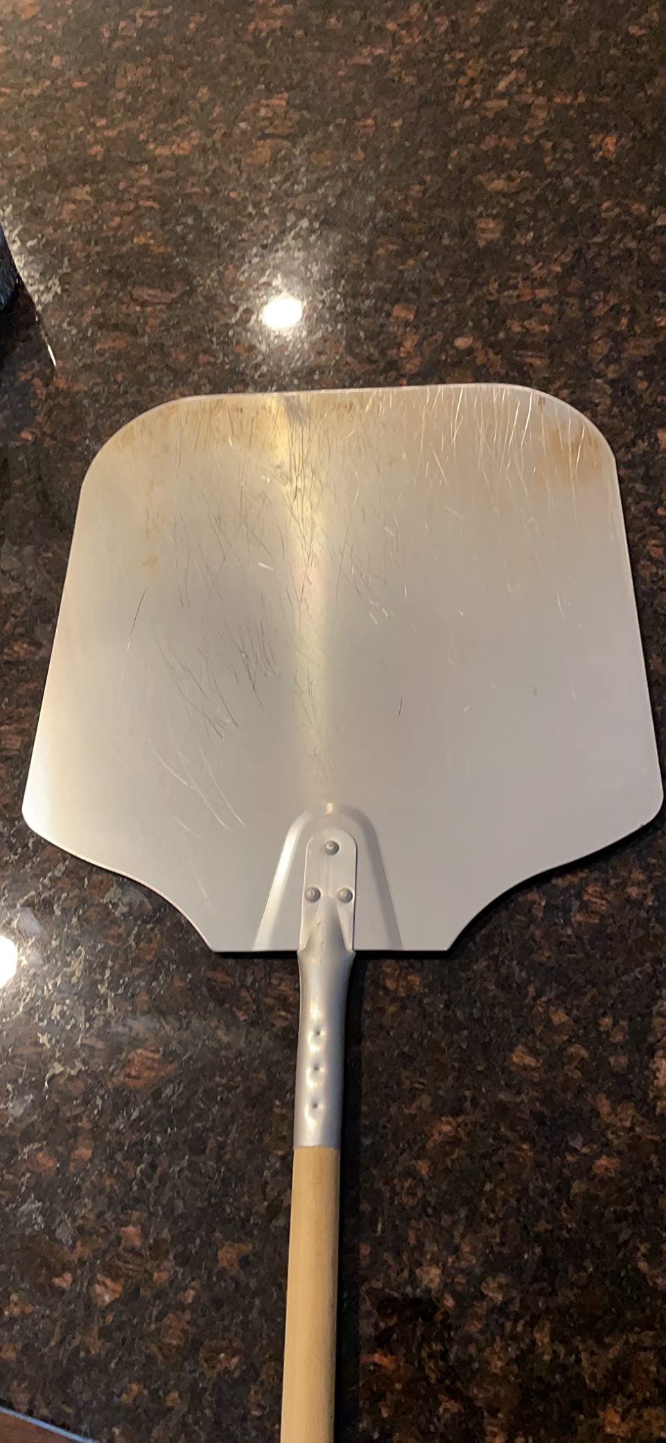 New Star Foodservice 50158 Aluminum Pizza Peel, Wooden Handle, 12 x 14 inch Blade, 26 inch overall customer photo 2