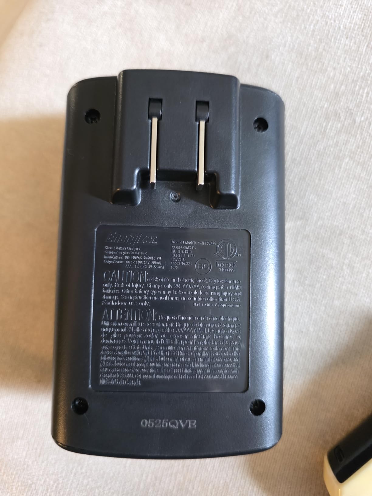 Energizer Recharge Pro Rechargeable AAA and AA Battery Charger With 4 NiMh Rechargeable AA Batteries, Provides a Full Charge in 3 Hours customer photo 1