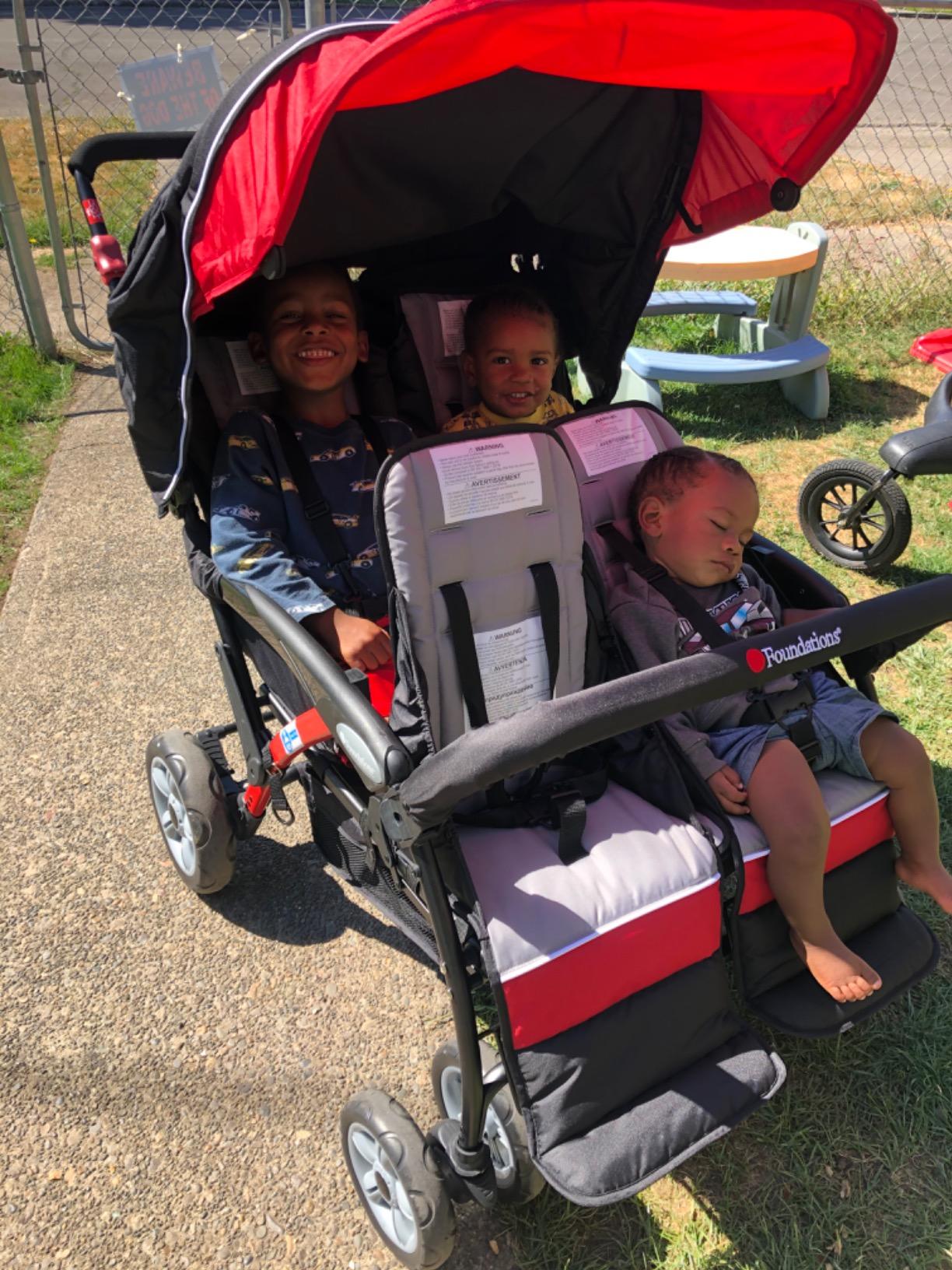 Gaggle Compass Quad 4 Seat Foldable Stroller, Lime customer photo 1
