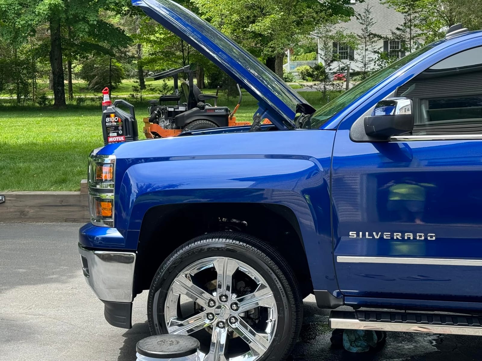 Griot's Garage Black Shine Tire and Trim Coating, Water-Resistant Dressing, Provides a High-Gloss Finish, Rain, and UV Protection, 10938, 15oz customer photo 2