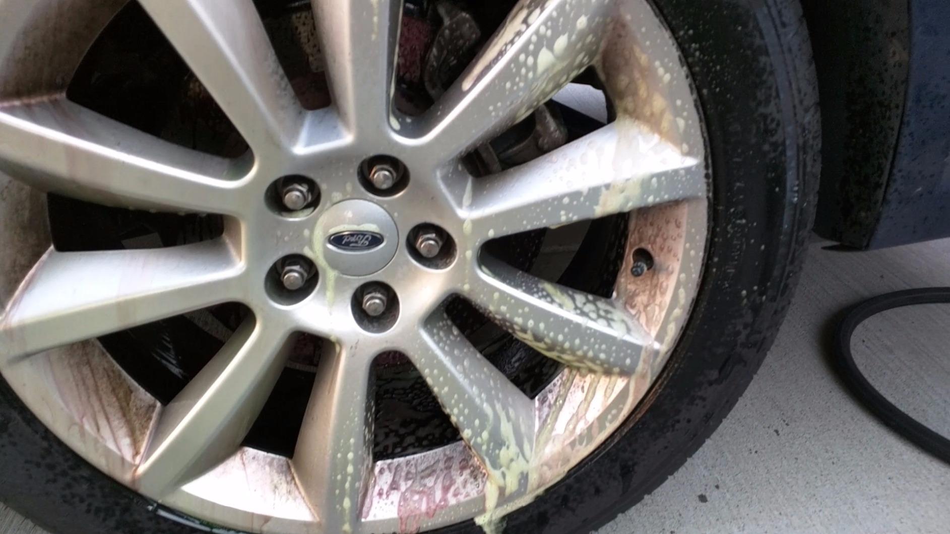 Nanoskin IRON FREE Paint for Wheels & Glass Decontamination, 16 Oz customer photo 1