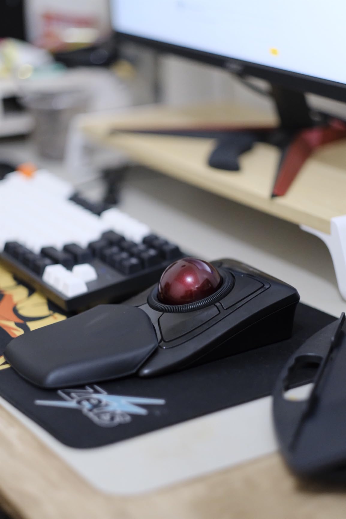 Kensington Expert Wireless Trackball Mouse (K72359WW) Black customer photo 1