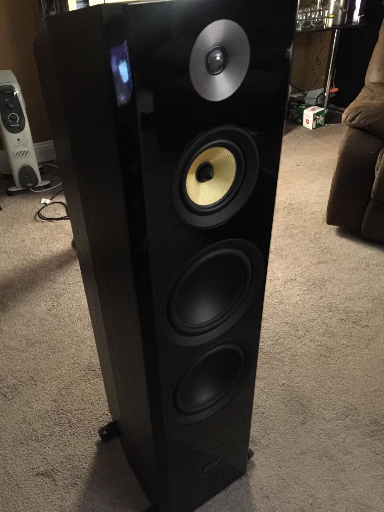 Fluance Signature HiFi 3-Way Floorstanding Tower Speakers with Dual 8