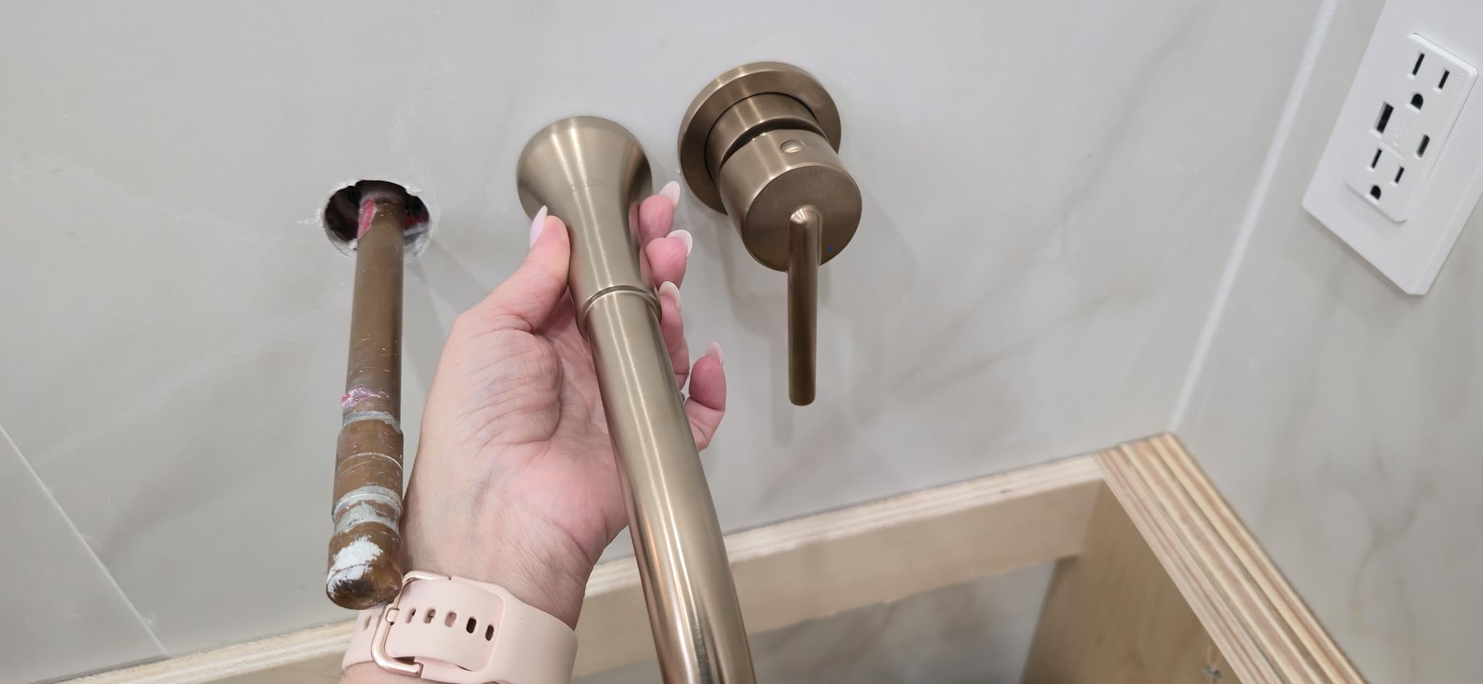 Delta Trinsic Wall Mount Bathroom Faucet 2 Hole, Brushed Gold Bathroom Sink Faucet for Vanity, Champagne Bronze T3559LF-CZWL customer photo 2
