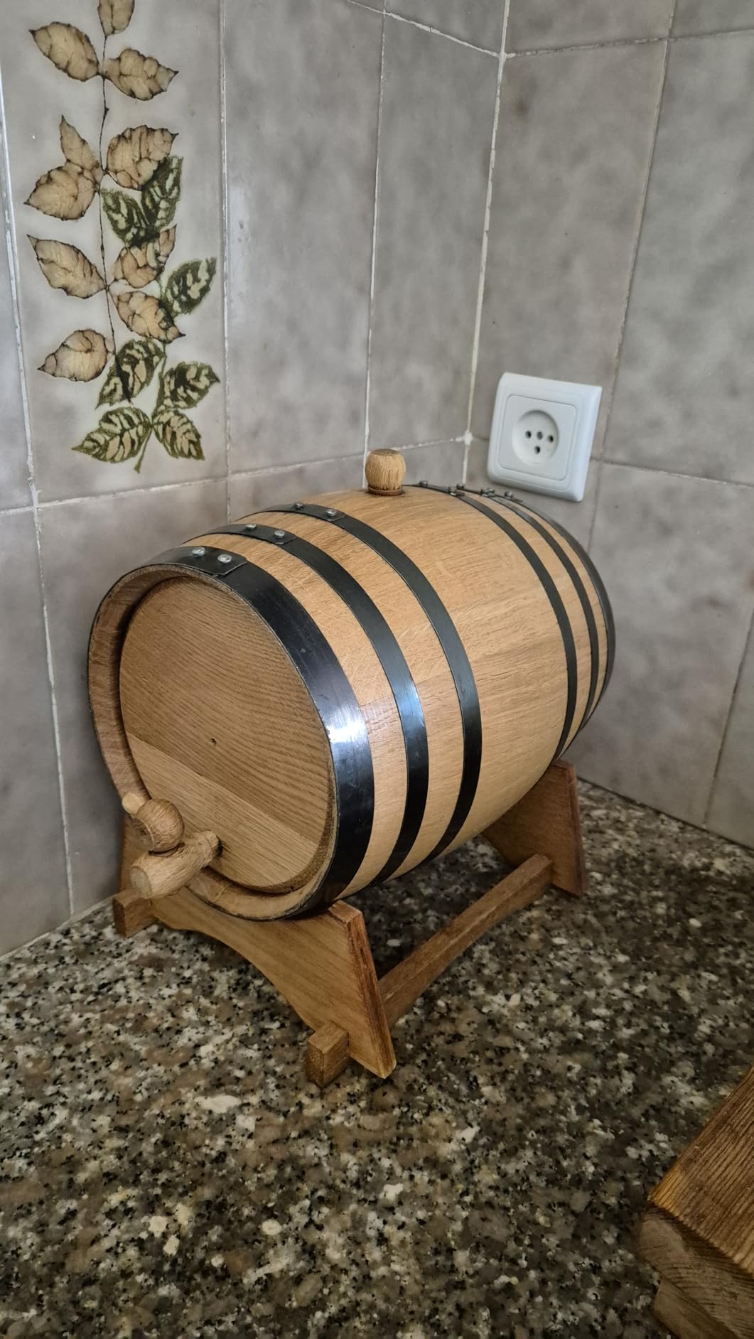 2 Liter American Charred Oak Aging Barrel, Mini Whiskey Barrel Keg | Wood Stand, Bung & Spigot, Aging Bourbon, Tequila, Rum, Wine & Cocktails, Home Alcohol Distiller & Winemaker Crafting Kit customer photo 1