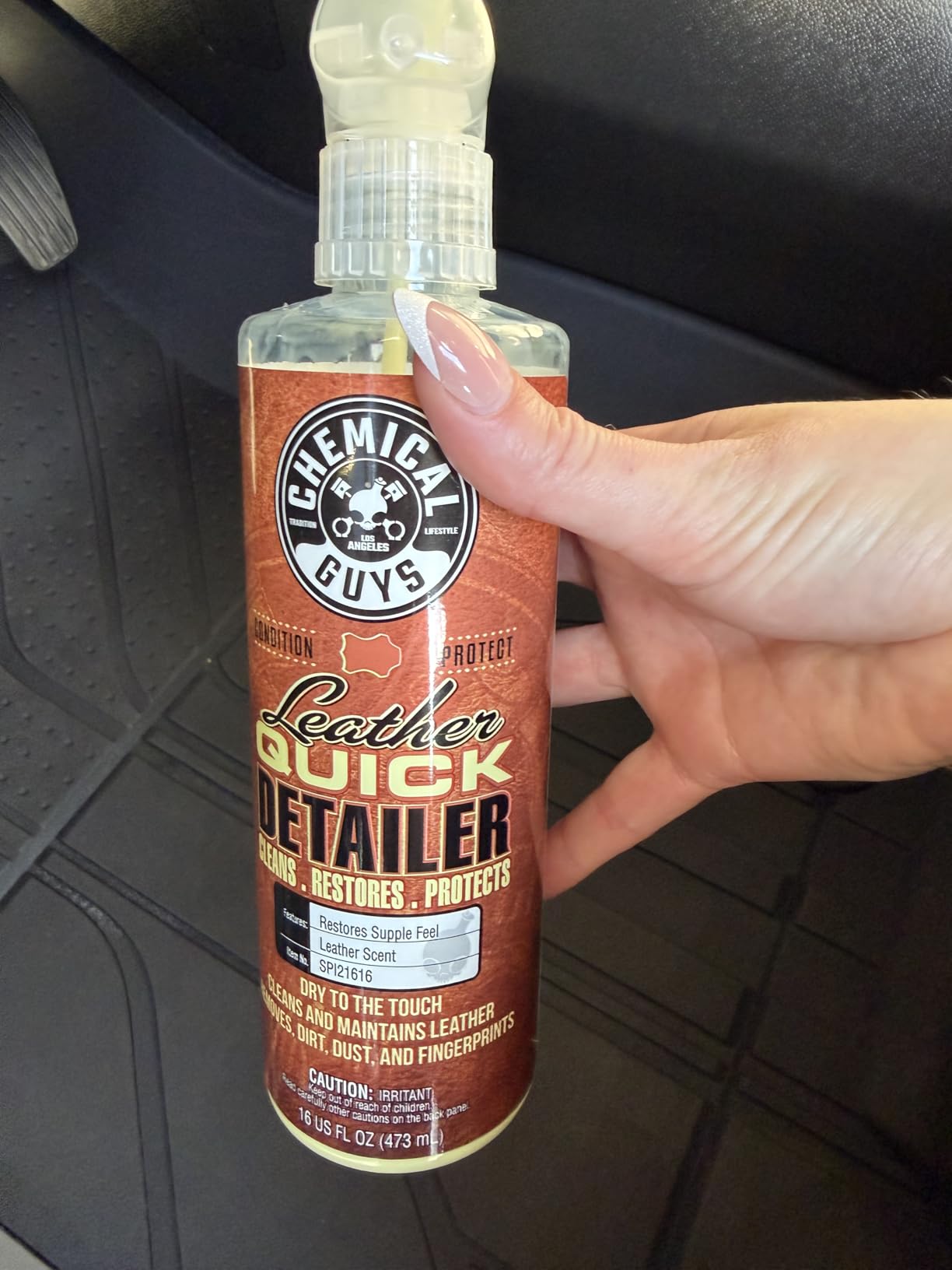 Chemical Guys, Leather Quick Detailer, Cleaner & Conditioner Spray, 16 oz customer photo 1