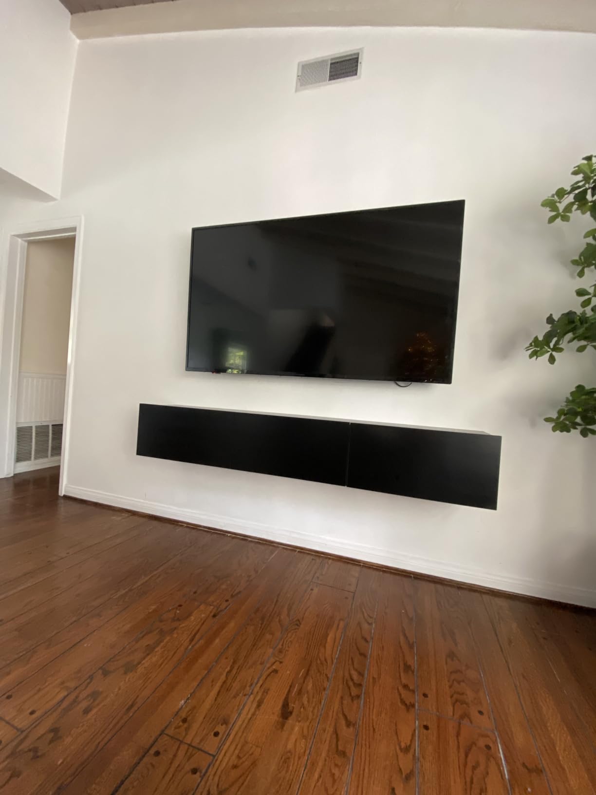 SANUS Tilting TV Wall Mount for 46