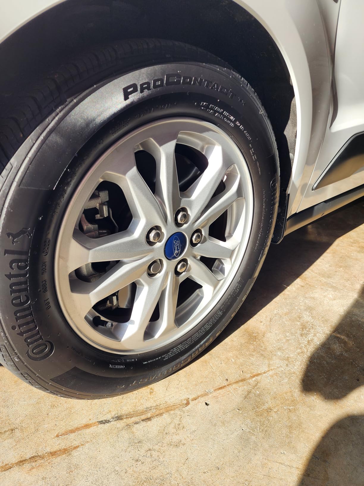 Chemical Guys, Tire Kicker Extra Glossy Tire Shine for Rubber & Trim, 16 oz customer photo 2