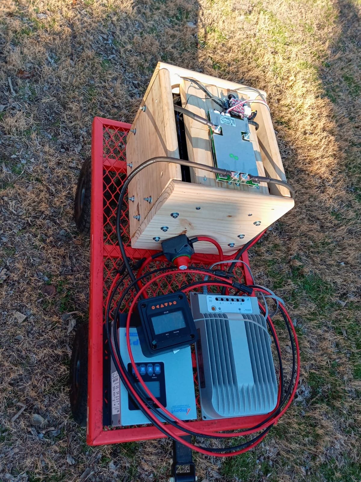 Victron Energy SmartSolar MPPT Solar Charge Controller 100V, 50A, 12/24V customer photo 1
