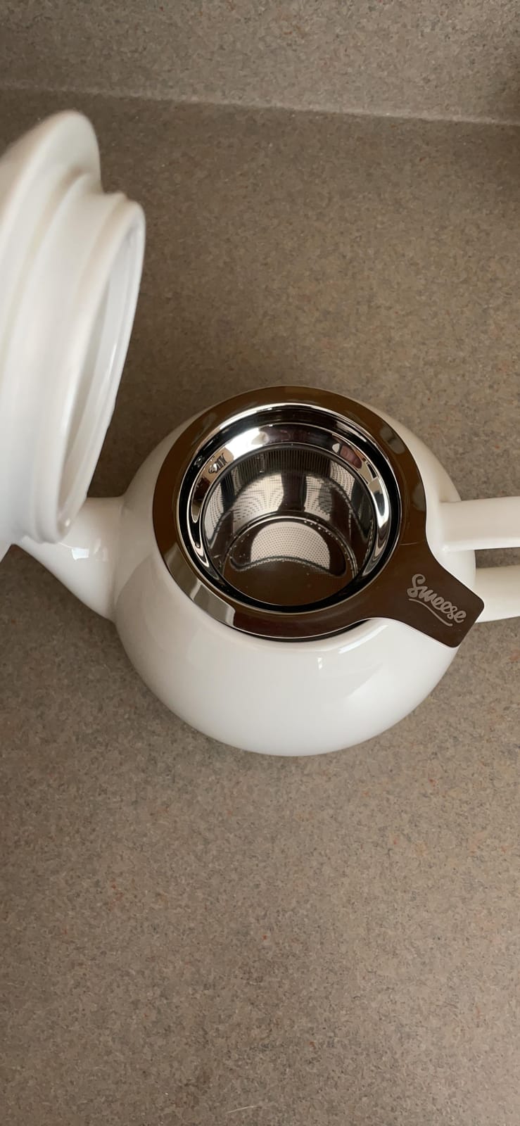 Sweese Teapots for Tea, 27 oz Porcelain Tea Pot with Removable Stainless Steel Infuser, Tea Pots for Loose Tea - White customer photo 1