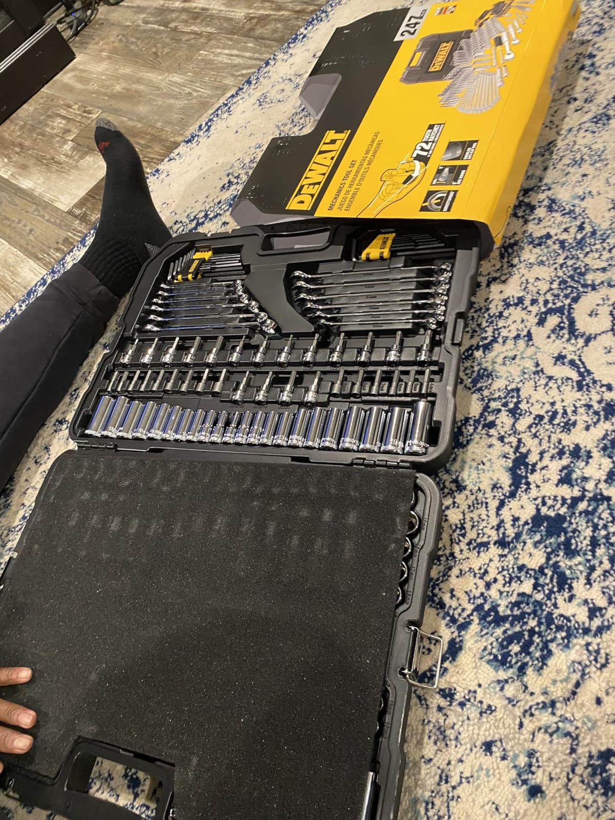 DEWALT Mechanic Tool Set, 247-Piece, 1/4 in., 3/8 in. and 1/2 in. Drive, SAE, Ratchets, Sockets, Hex Keys, Combination Wrenches, Polish Chrome Finish (DWMT81535) customer photo 1