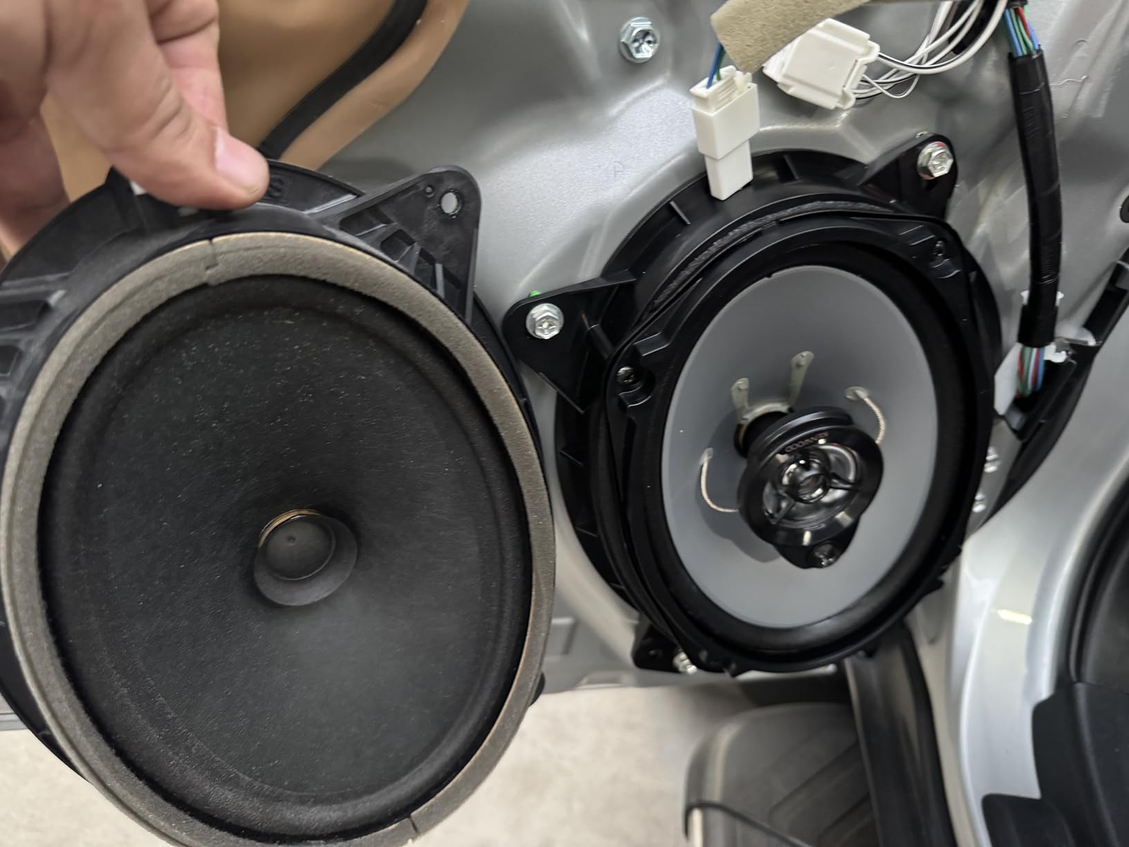 Kenwood KFC-6966S 6 x 9 Inch 400-Watt 3-Way Flush Mount Coaxial Car Speaker Easy Installation - Pair customer photo 2