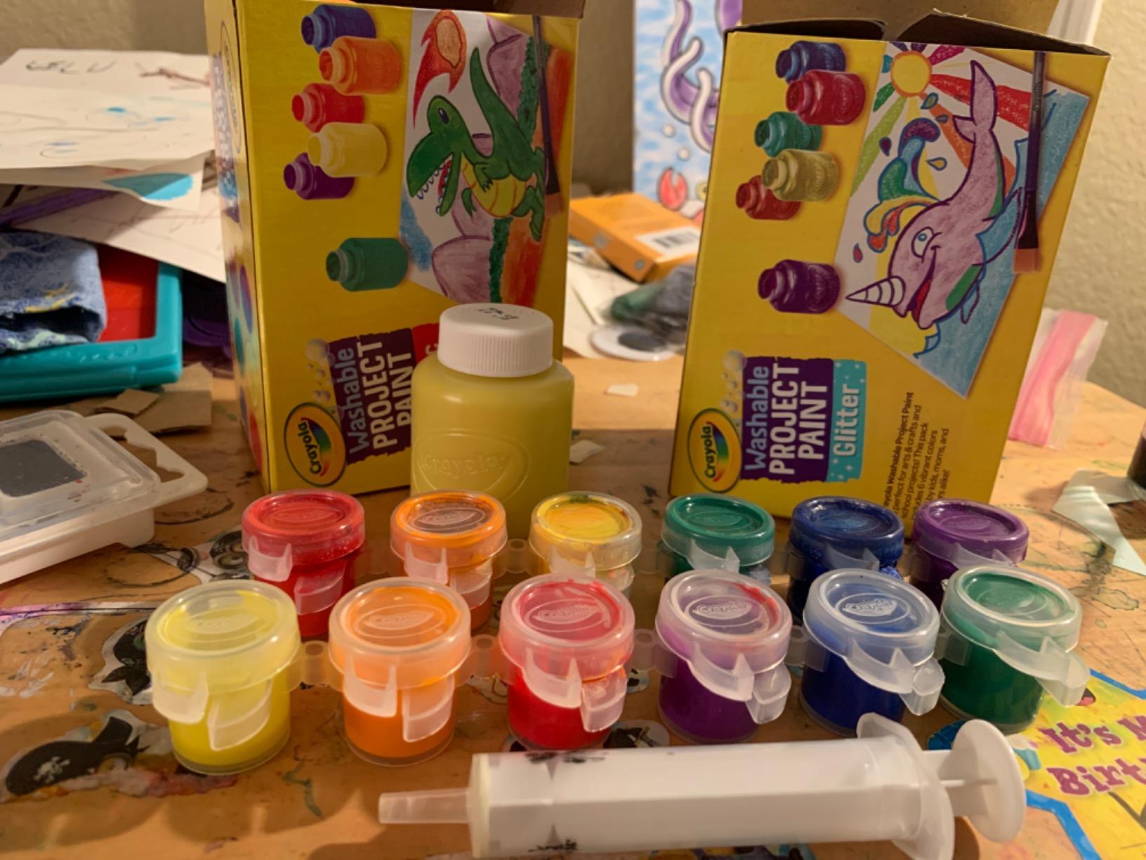 Crayola Washable Kids Paint Set (12ct), School Supplies for Kids, Classic and Glitter Paint, Classroom Essentials, Toddler Painting Kit, Ages 3+ [Amazon Exclusive] customer photo 1