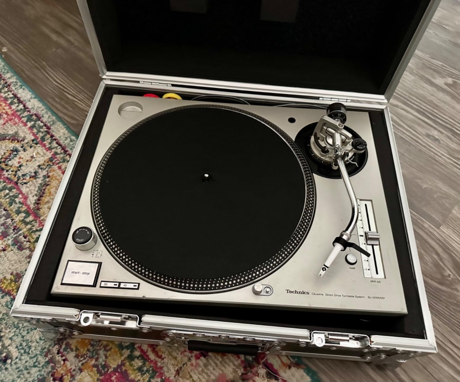 Turntable Flight Case Compatible with Technics 1200 - Harmony Cases | Foam lined interior, road ready DJ travel transport, protects your deck between gigs, built for touring and club setups customer photo 1