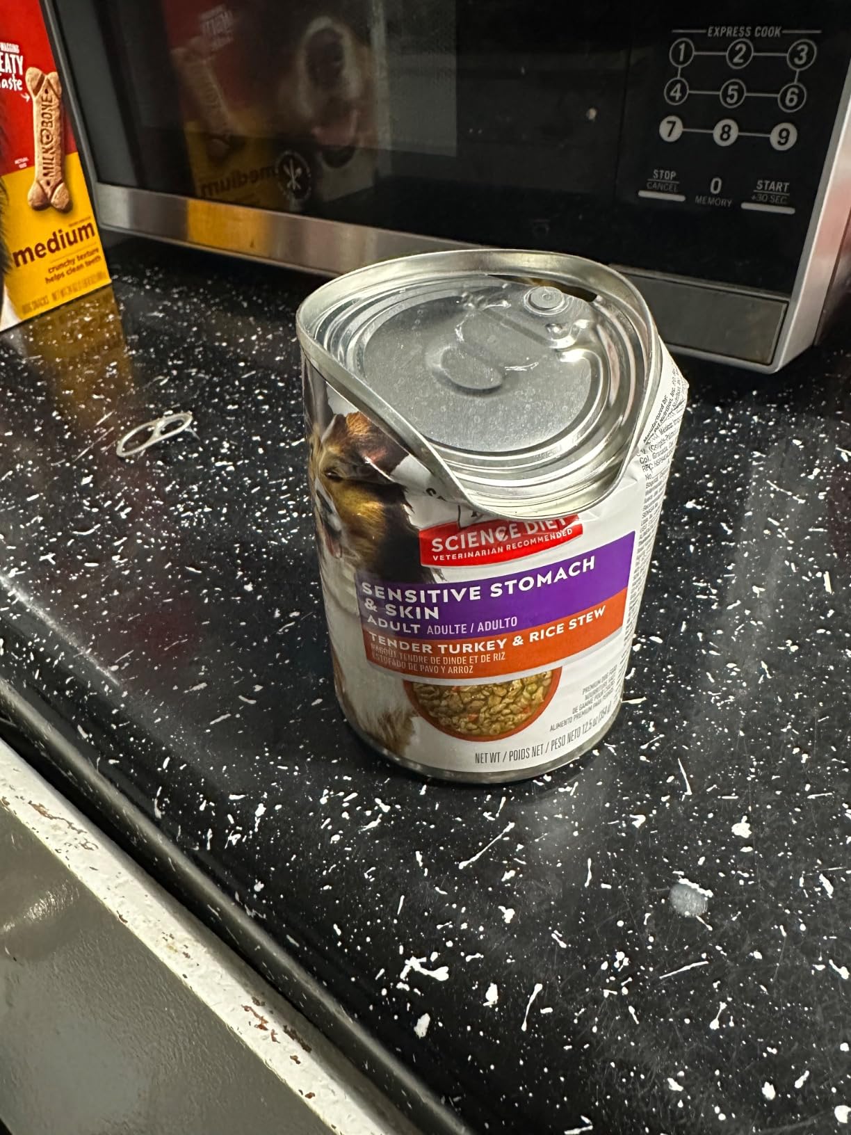 Hill's Science Diet Sensitive Stomach & Skin Wet Dog Food, Adult, Turkey & Rice, 12.5 oz. Cans, 12-Pack customer photo 2