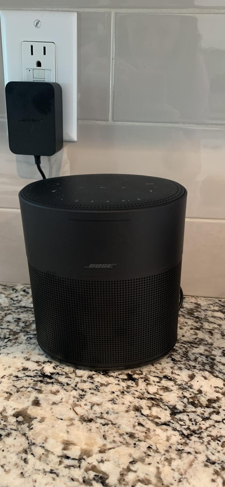 Bose Home Speaker 300: Bluetooth Smart Speaker with Amazon Alexa Built-in, Black customer photo 1
