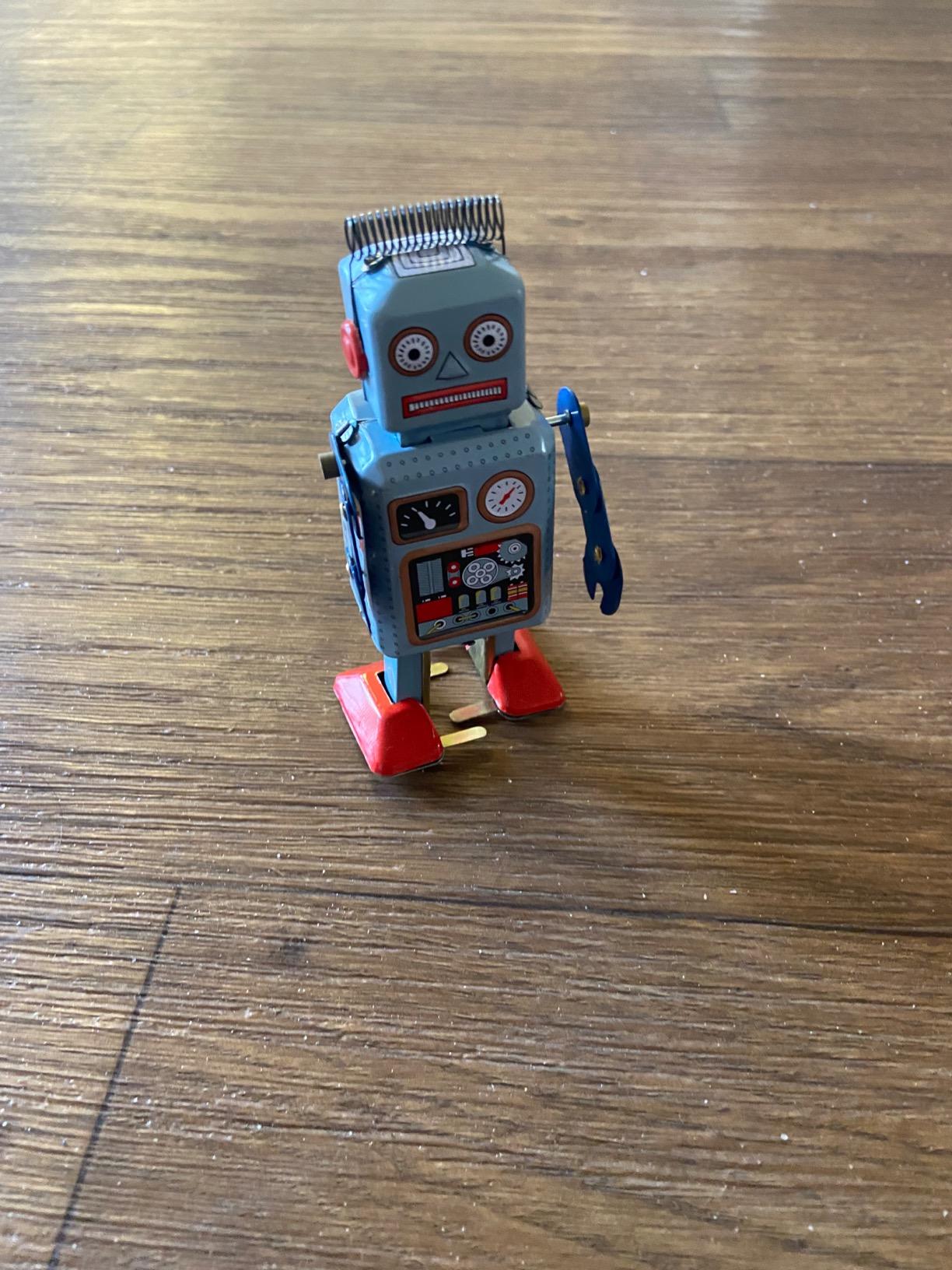 Wind Up Vintage Robot Retro Classic Clockwork Spring for Collection customer photo 1