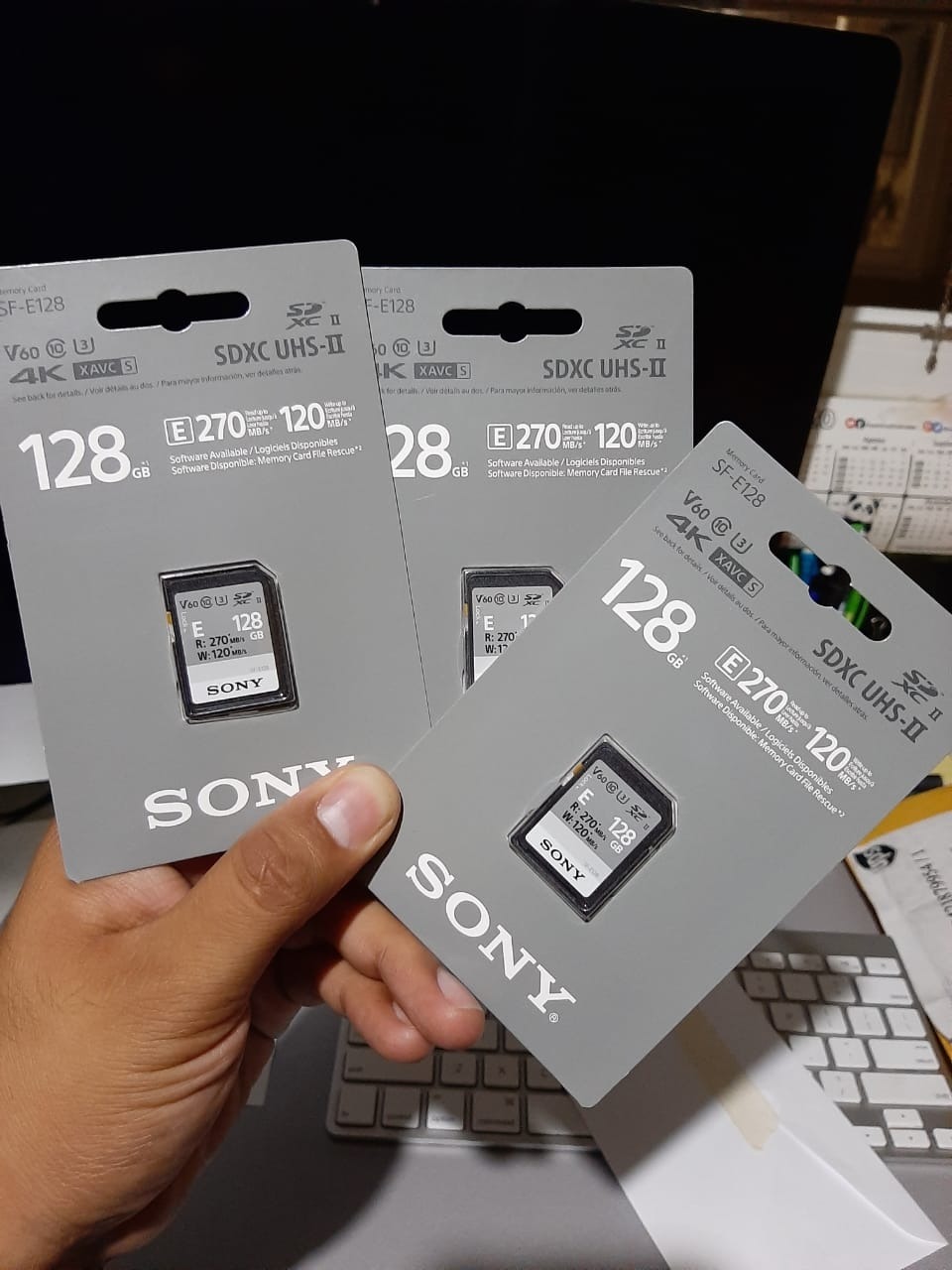Sony E series SDXC UHS-II Card 64GB, V30, CL10, U3, Max R270MB/S, W70MB/S (SF-E64/T1) customer photo 1