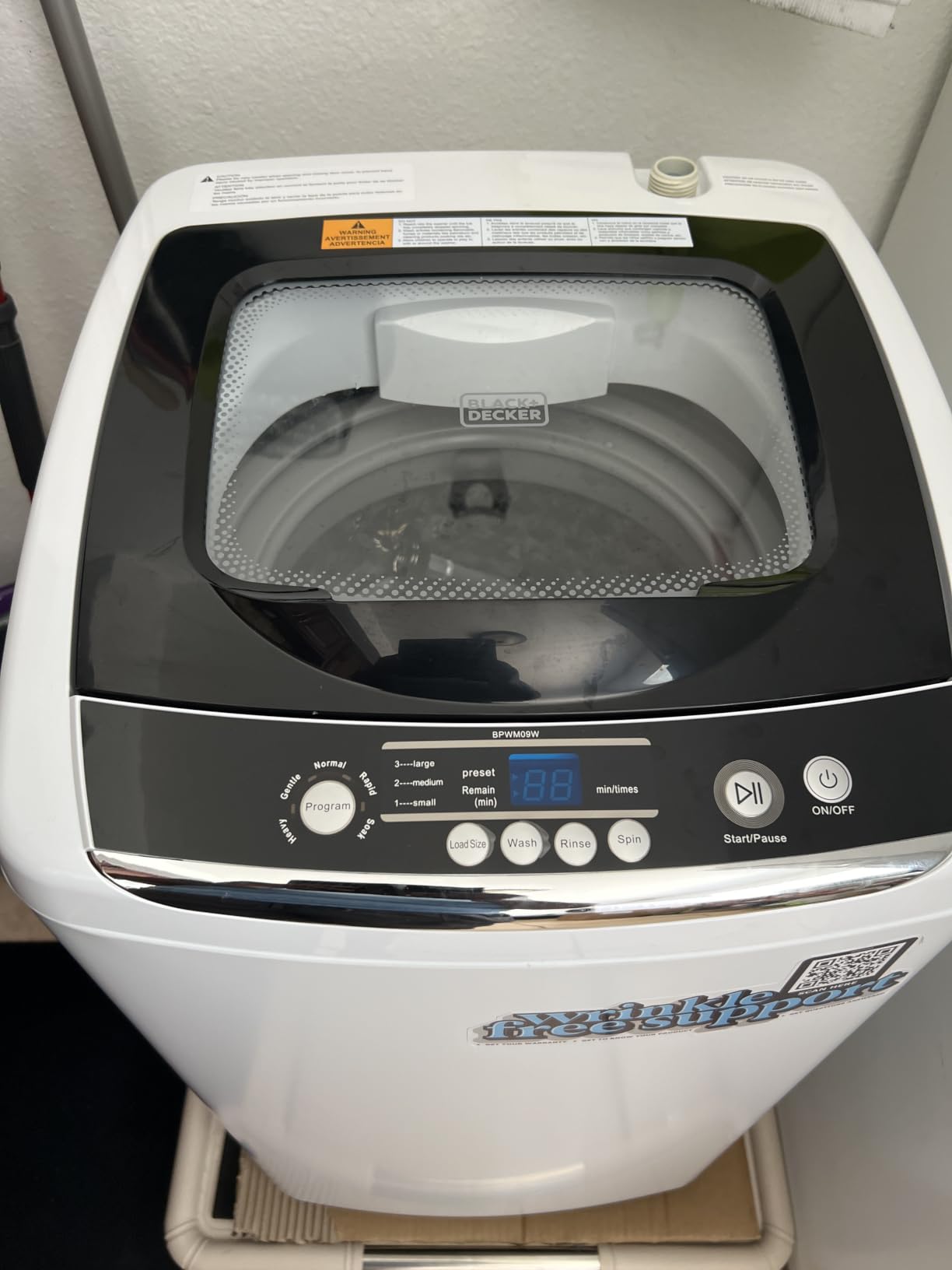 BLACK+DECKER 2.65 Cu. Ft. Portable Dryer, 8.8 lb. Capacity, BCED26, White customer photo 1