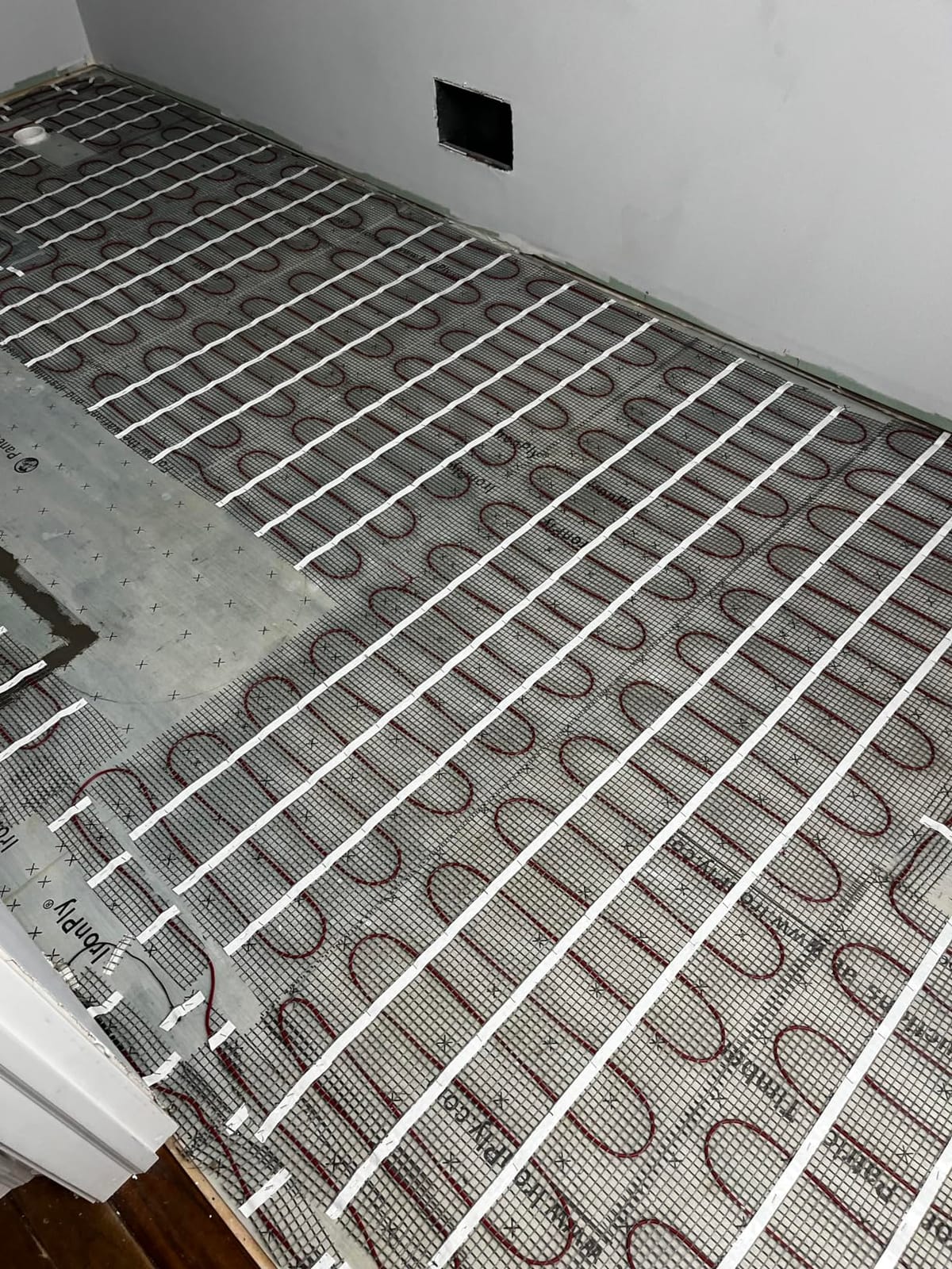 LuxHeat 100 sqft Radiant Floor Heating System w/Touch Prog Thermostat 120V customer photo 1