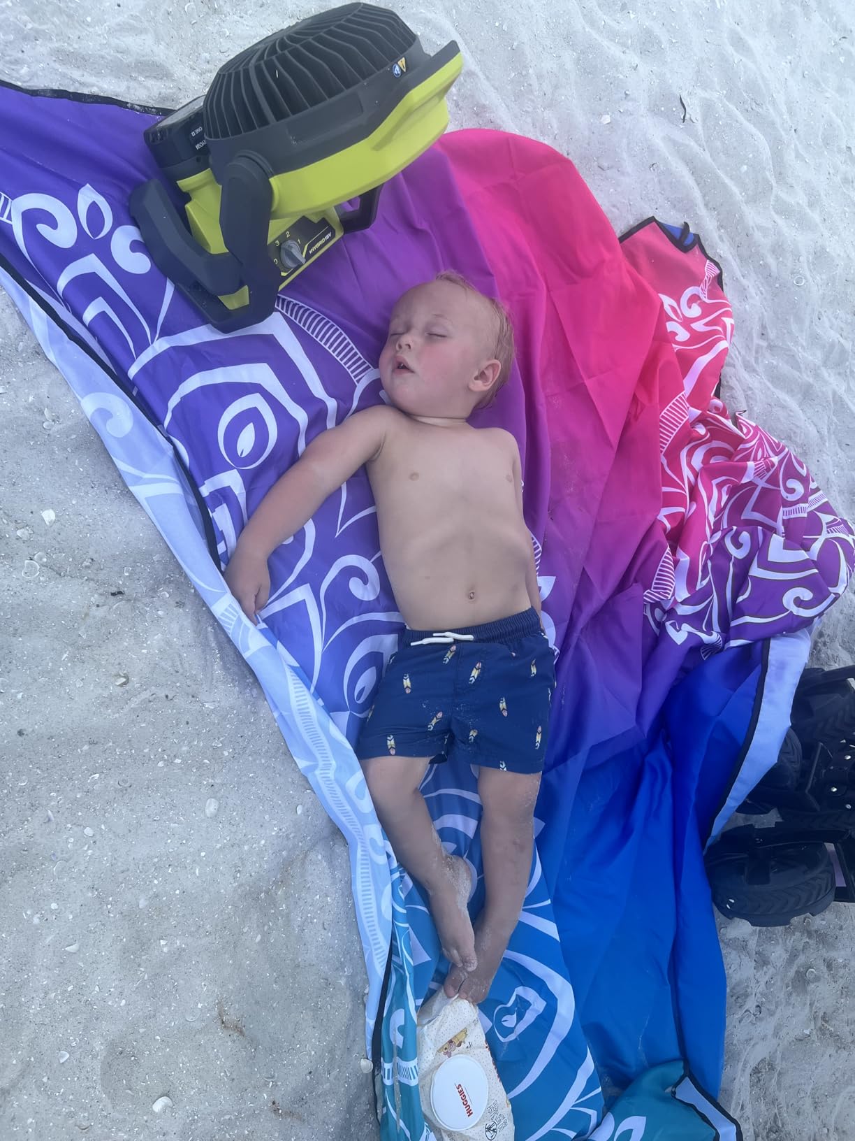 WIWIGO Beach Blanket Mat Waterproof Sandproof for 2-8 Adults Quick Drying | Extra Large Windproof Sand Outdoor Blanket for Travel Camping Hiking Picnic Festival, Family Vacation Accessories Must Have customer photo 2
