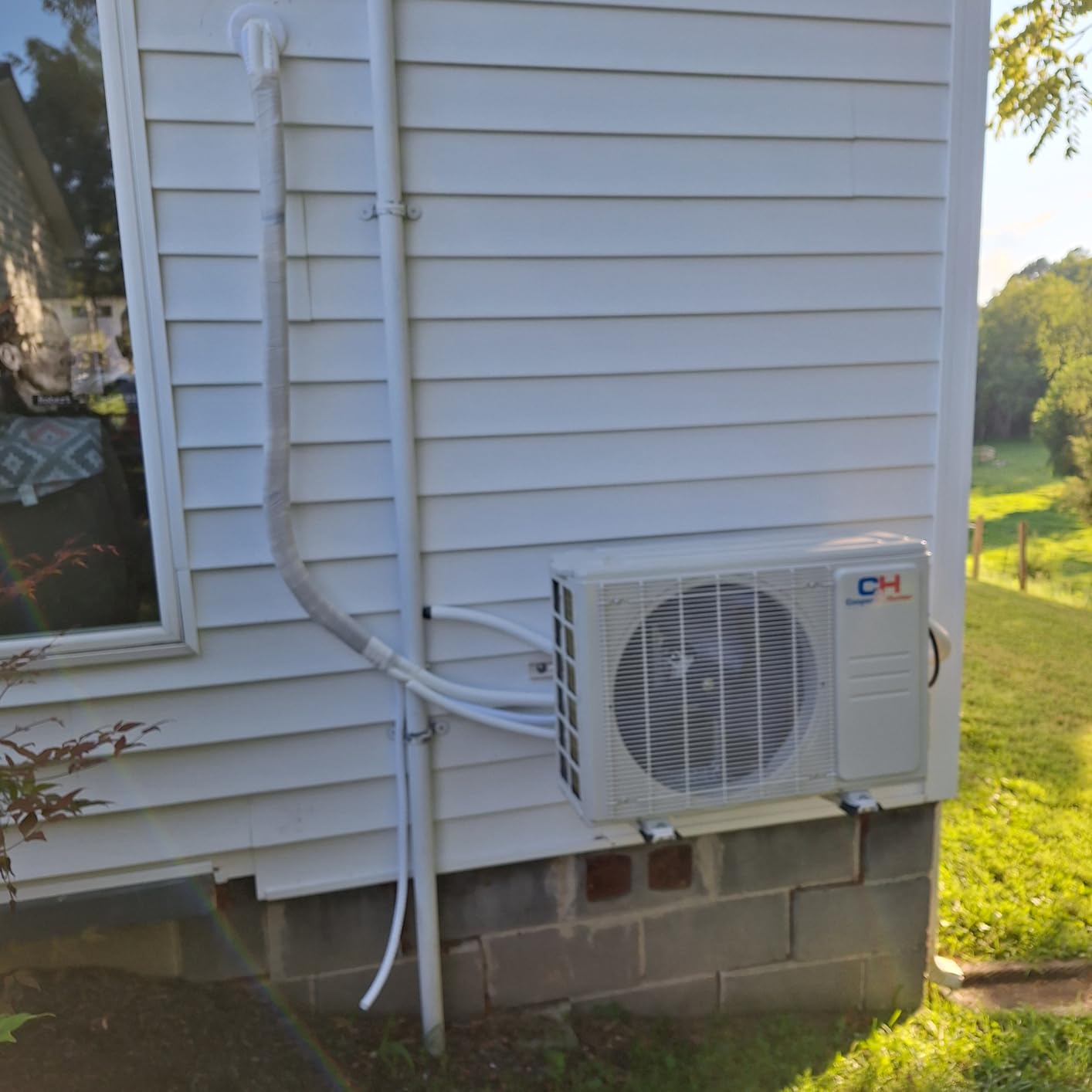 Cooper & Hunter MIA 12,000 BTU 115V Wall Mount Mini Split AC, 21.2 SEER2 | Smart Control Included, 16FT Installation Kit, Inverter, Pre-Charged, Heat Pump, 1 Ton, Cooling & Heating, Ductless customer photo 1