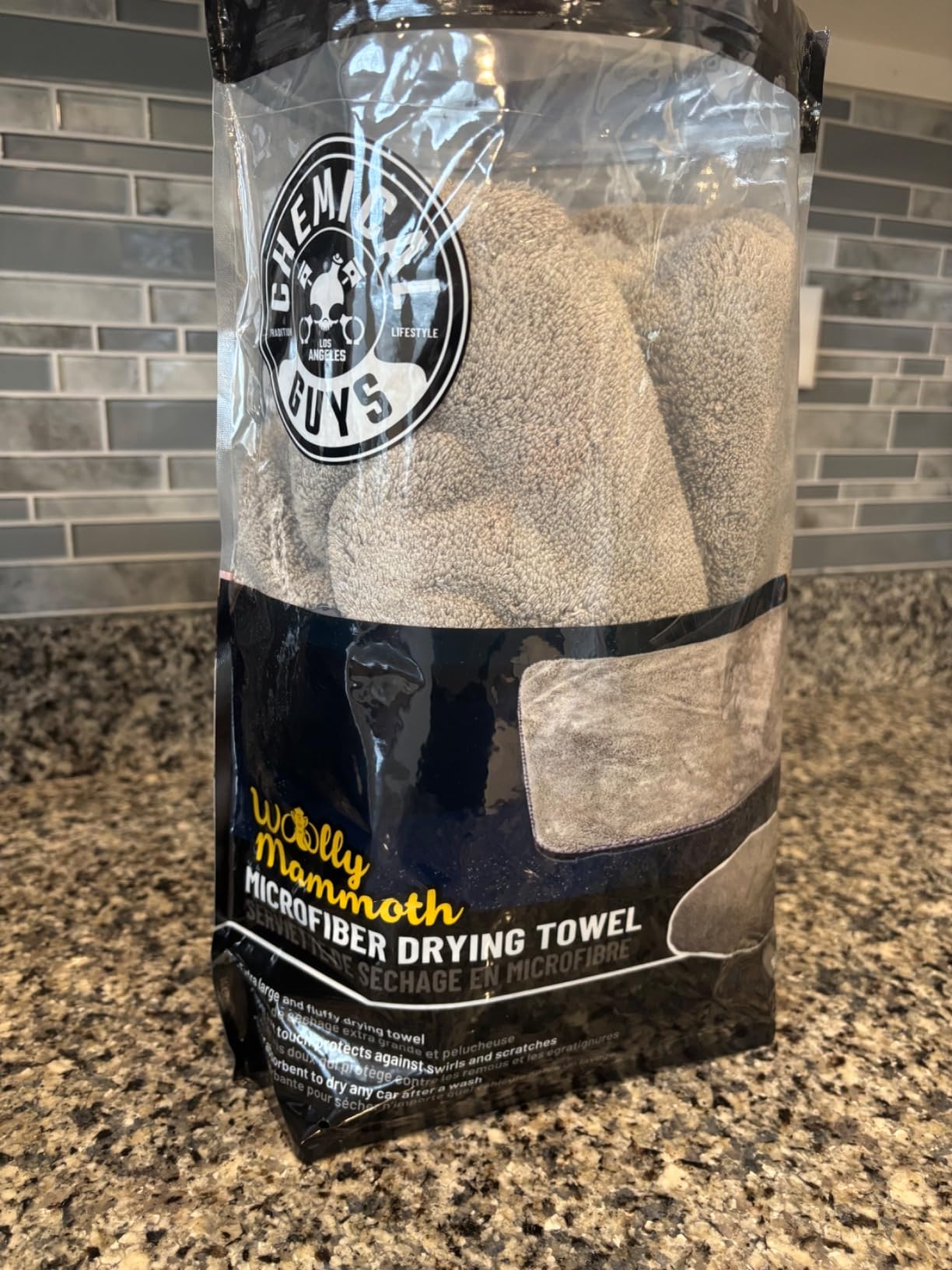 Chemical Guys, Woolly Mammoth Large Microfiber Drying Towel, 36 x 25 in customer photo 2