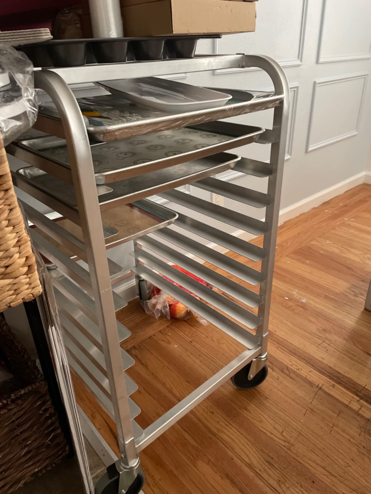 Hally Bun Pan Rack 10 Tier with Wheels Commercial Bakery Racking Aluminum customer photo 2