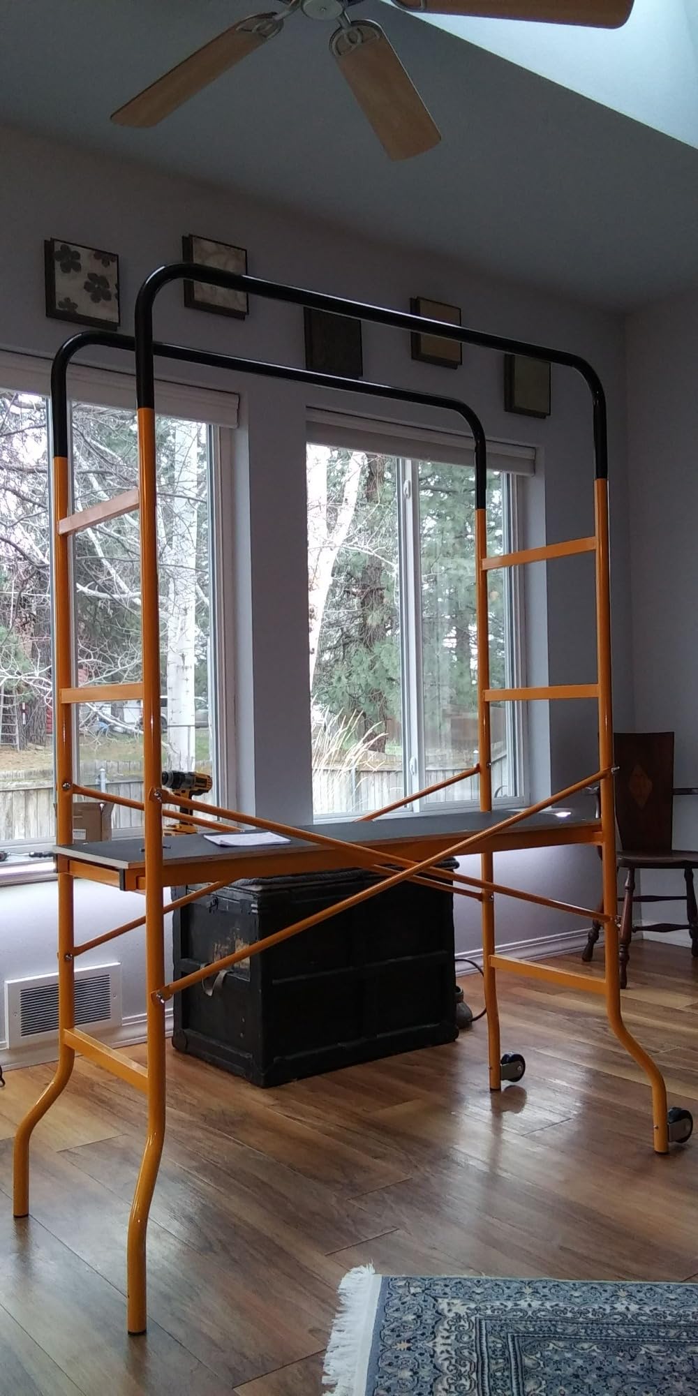 HOMCOM 4-Step Steel 4.6 x 2 x 6 ft. Scaffold 2 Wheels, 440 Pound Capacity customer photo 2