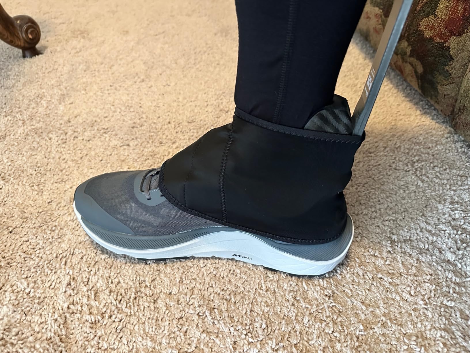Topo Athletic Unisex Adult Topo Performance Trail Gaiter |Lightweight Stretch Nylon Black/Black Shoe Gaiter for Trail Running customer photo 1