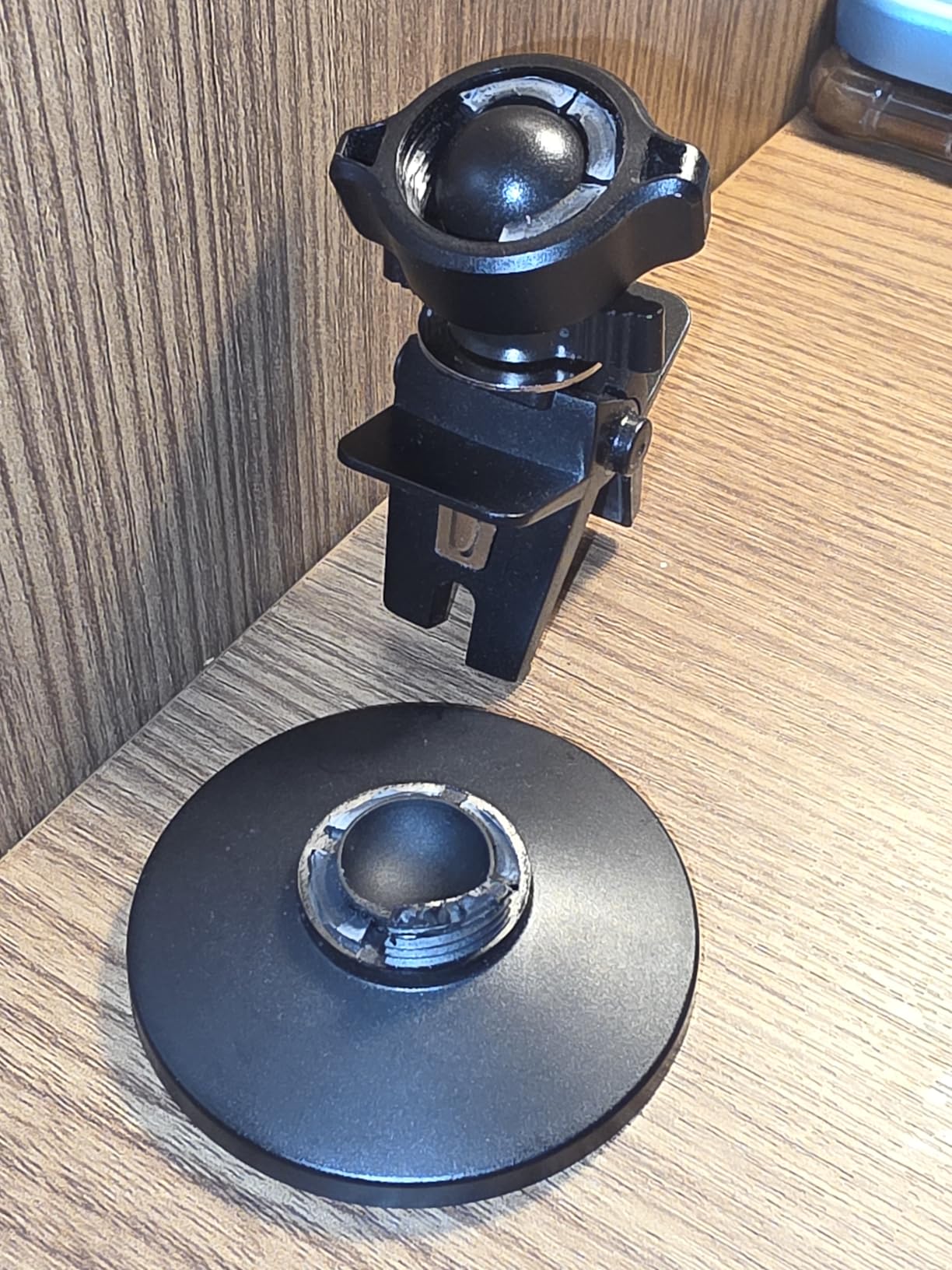 VICSEED for MagSafe Car Mount [Upgraded Strongest Magnet Power] Magnetic Phone Holder for Car Vent 360 Adjustable Magnetic Car Phone Holder Mount for iPhone 17 Pro Max 16 15 14 13 12 Plus Mini customer photo 2