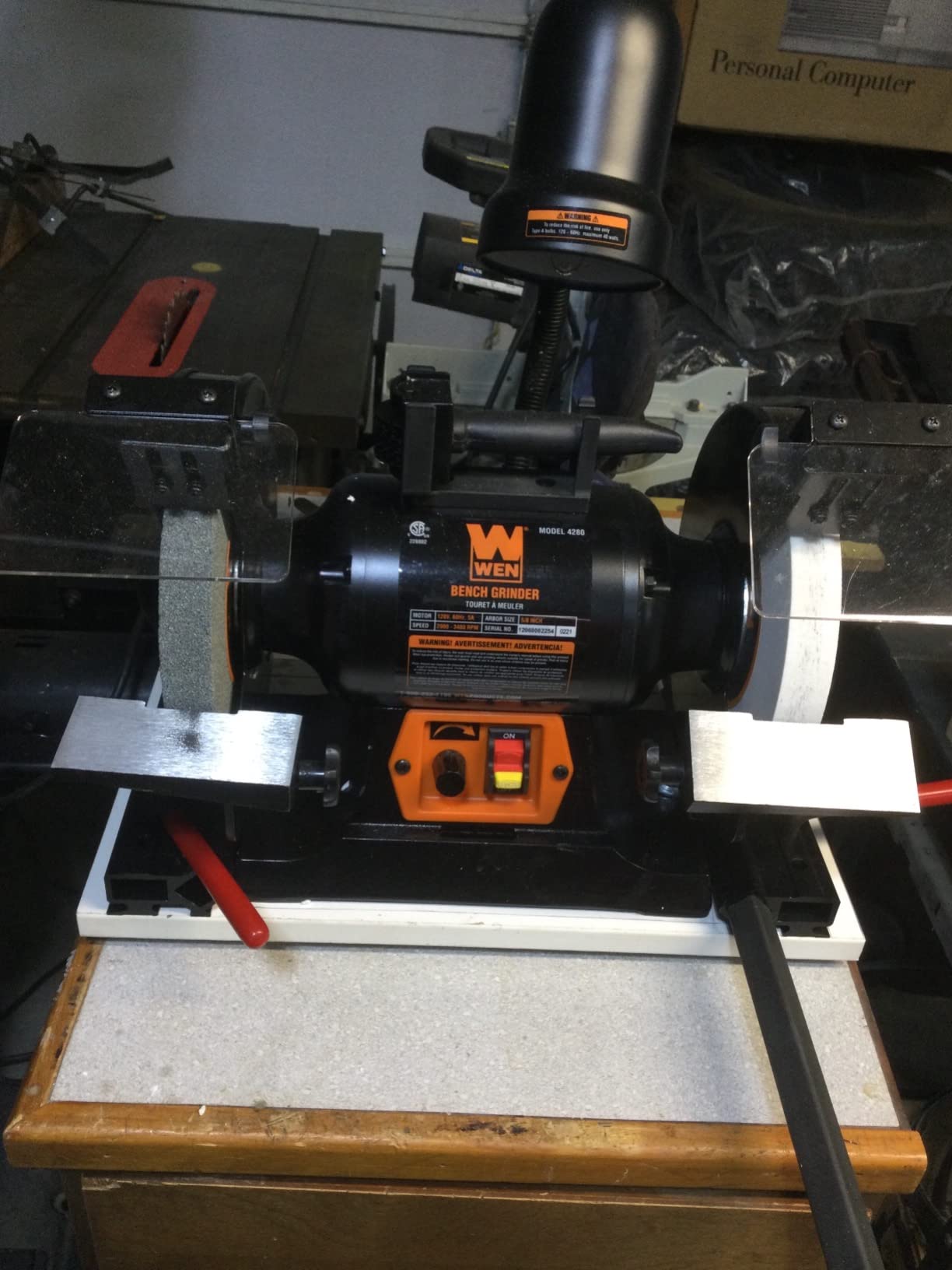 WEN BG4280 5-Amp 8-Inch Variable Speed Bench Grinder with Flexible Work Light, Black, orange customer photo 2