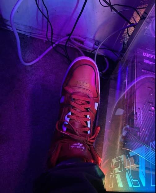 Reebok Unisex-Adult Resonator Mid Basketball Shoes customer photo 2