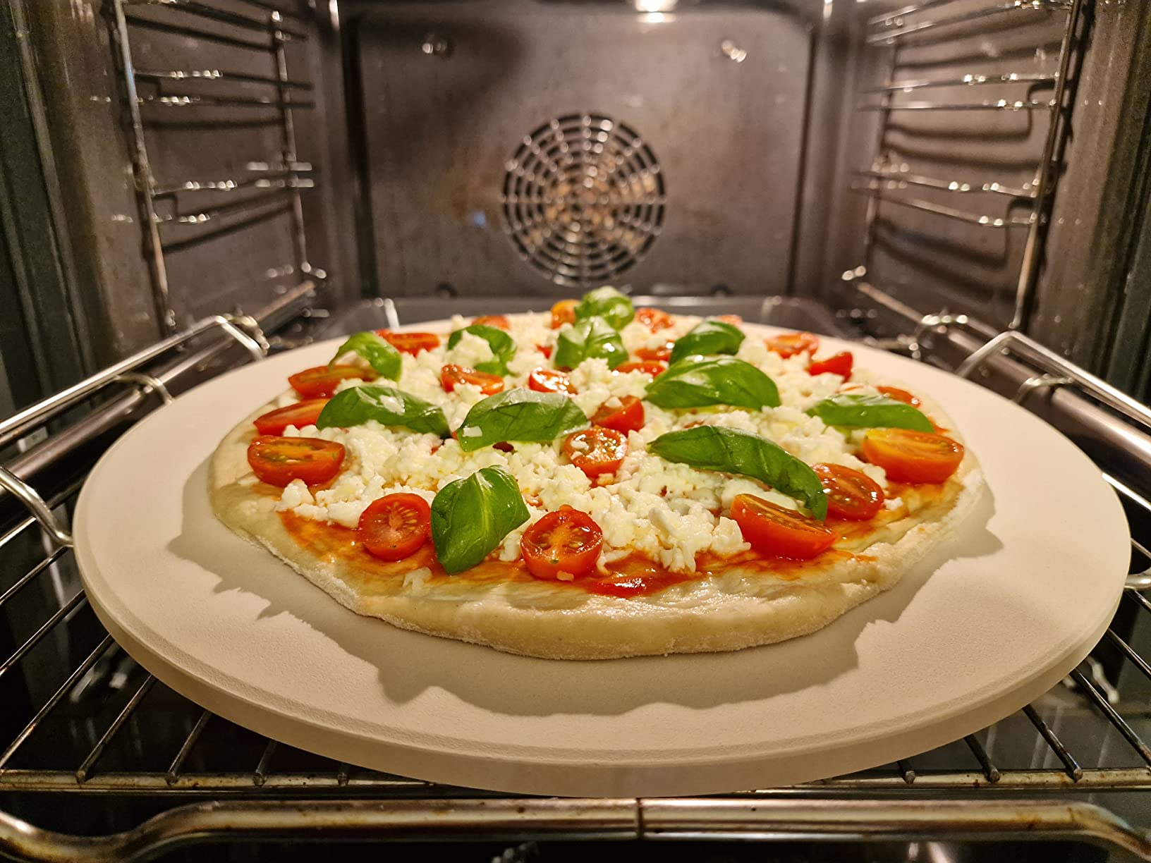 16-Inch Pizza Stone for Oven and Grill, Baking Stone for Bread, Round customer photo 2