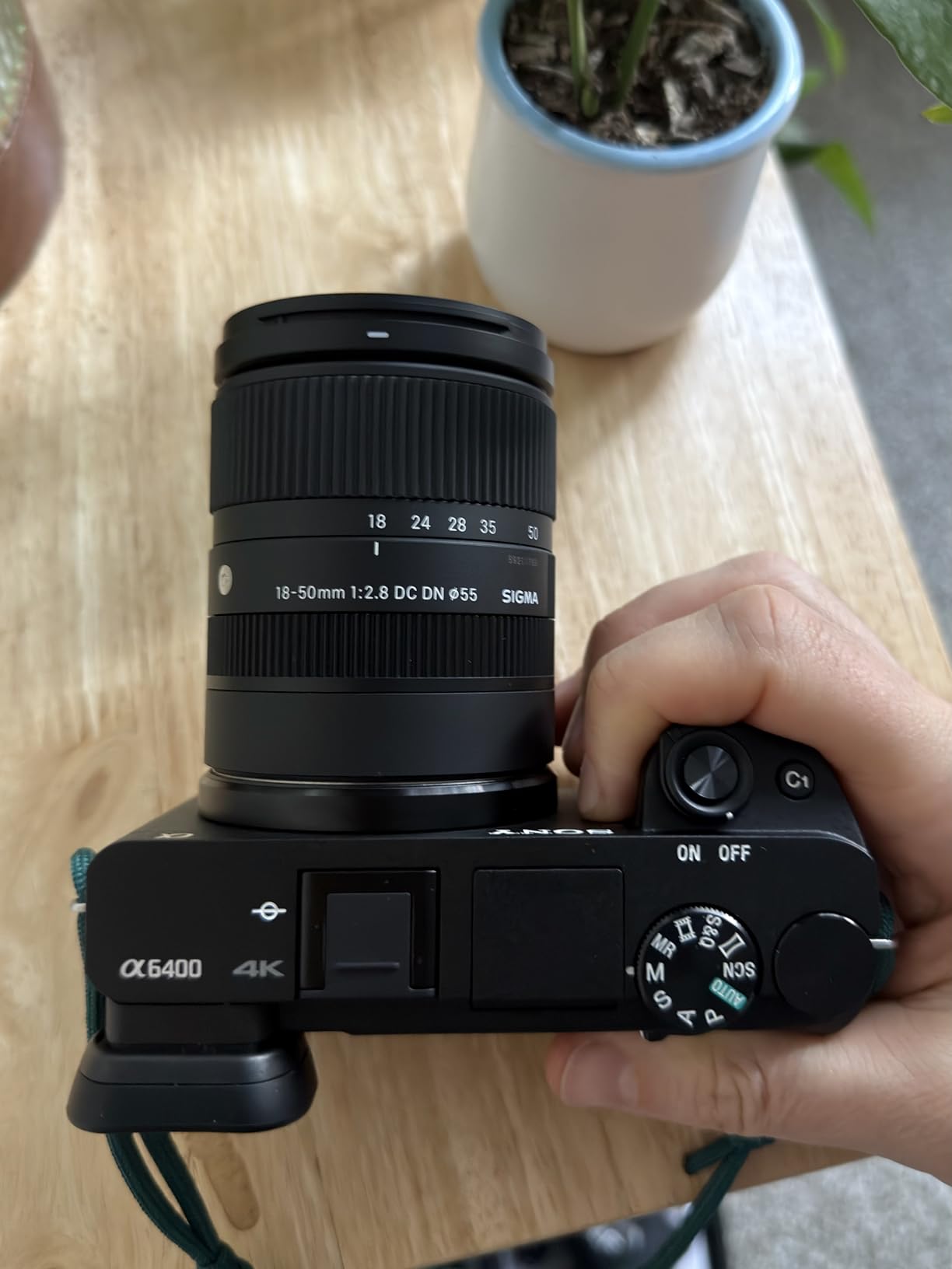 Sigma 18-50mm F2.8 DC DN Contemporary Zoom Lens (for E Mount), Black customer photo 2