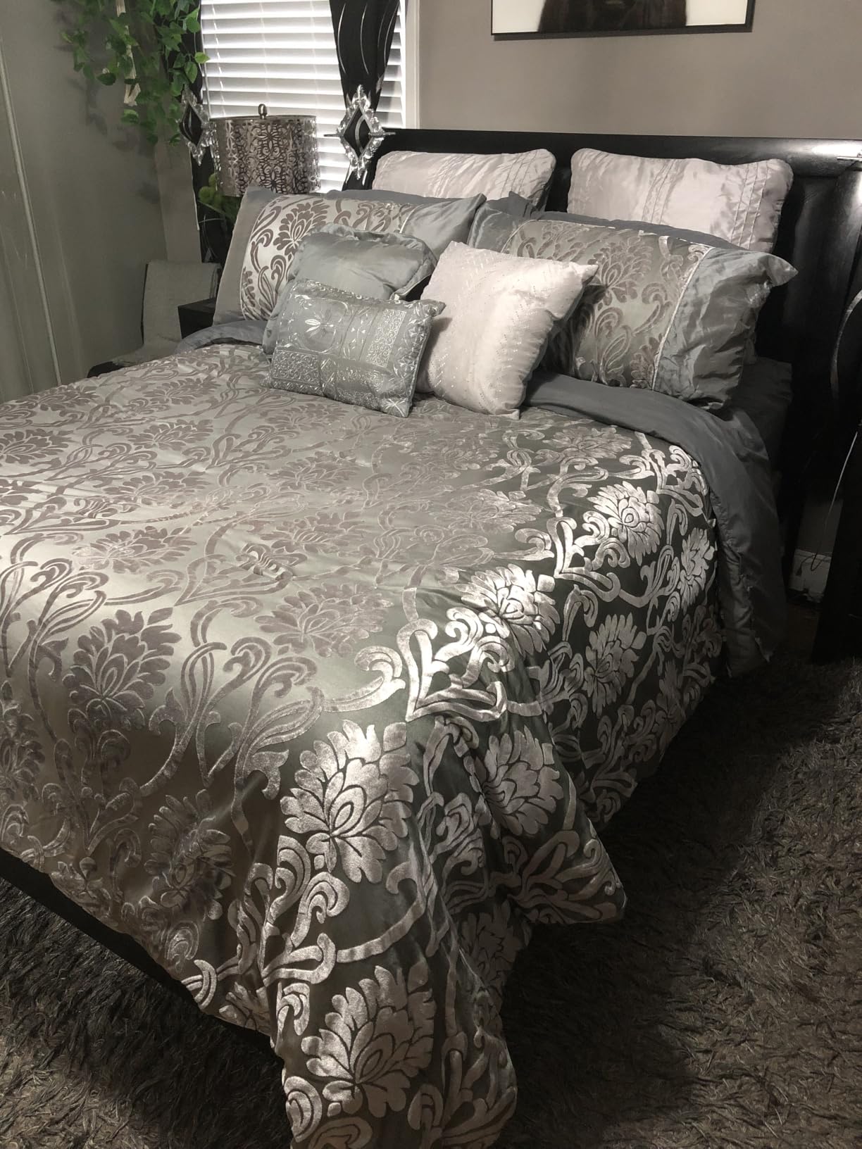 King Size 4 Piece Sheet Set - Breathable & Cooling Sheets - Steel Blue customer photo 1