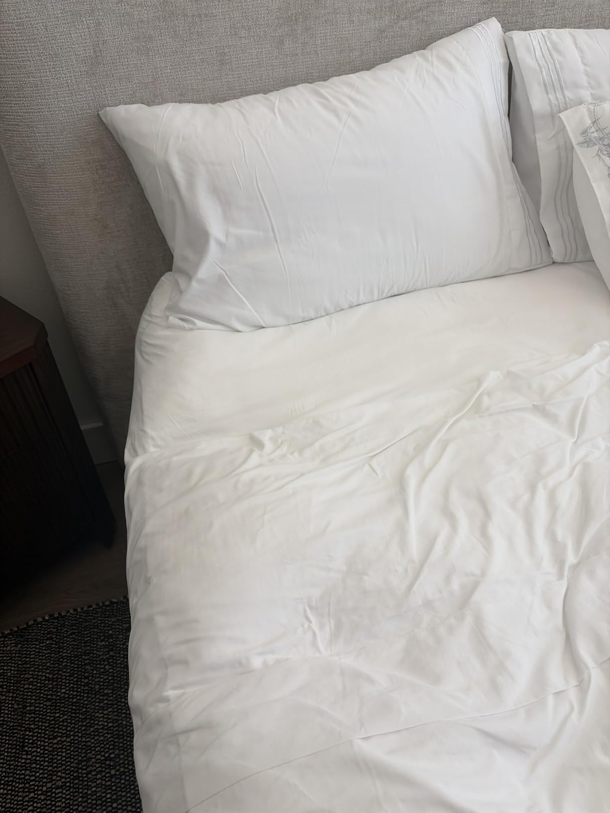 King Size 4 Piece Sheet Set - Breathable & Cooling Sheets - Steel Blue customer photo 2